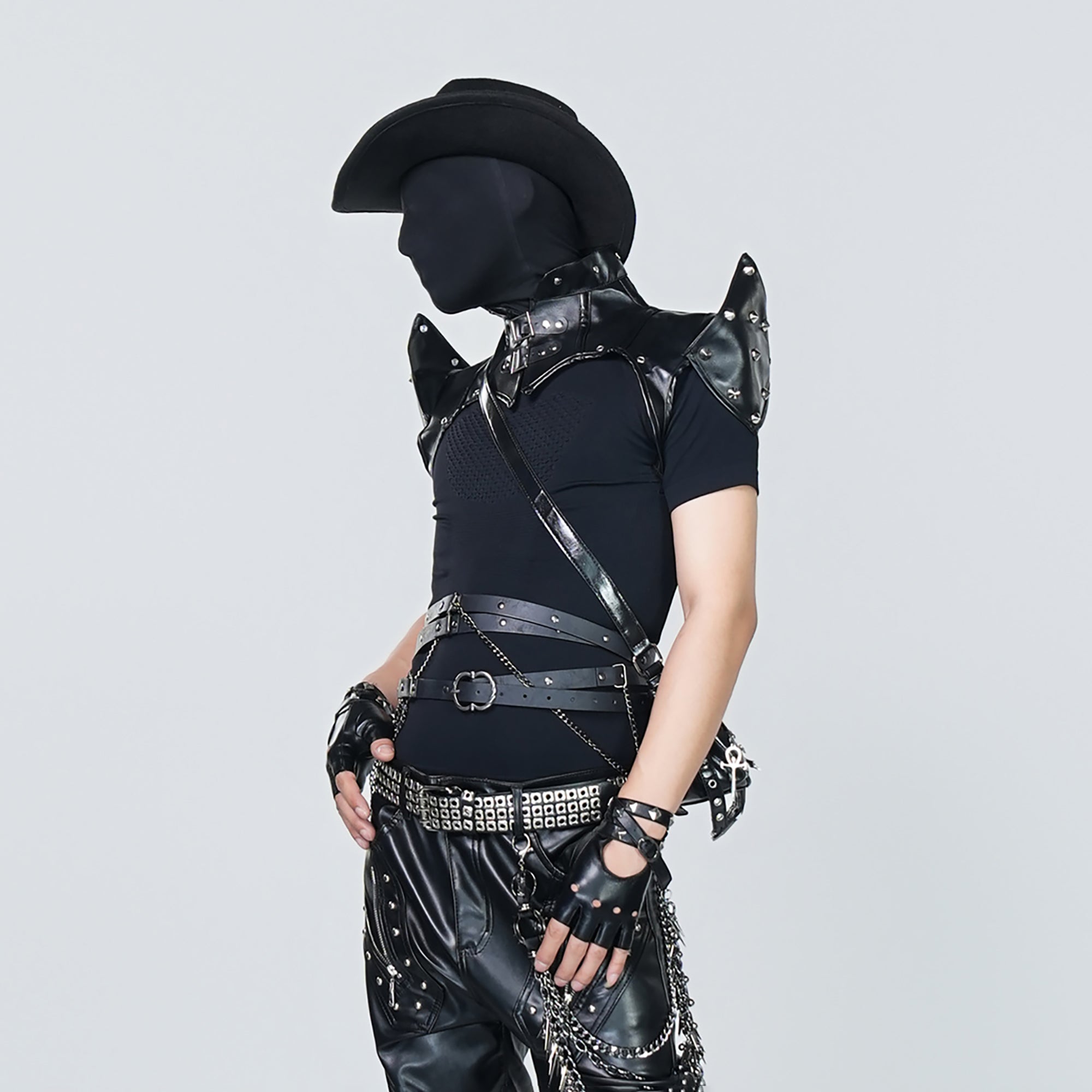 VE2 Studded Shoulder Harness Vest