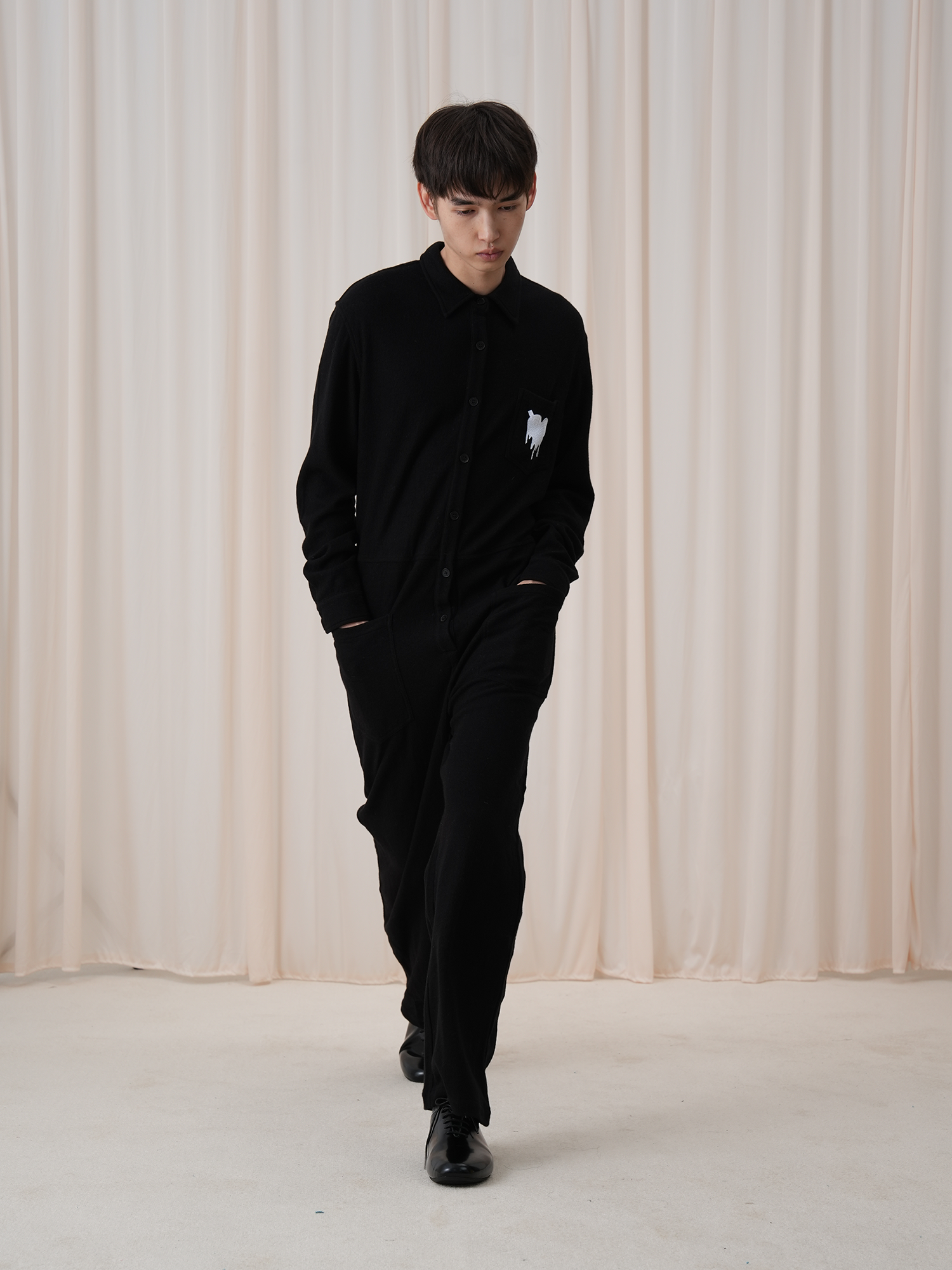 OUYANG WENJUN Wool Fluid-Heart Embroidered Jumpsuit