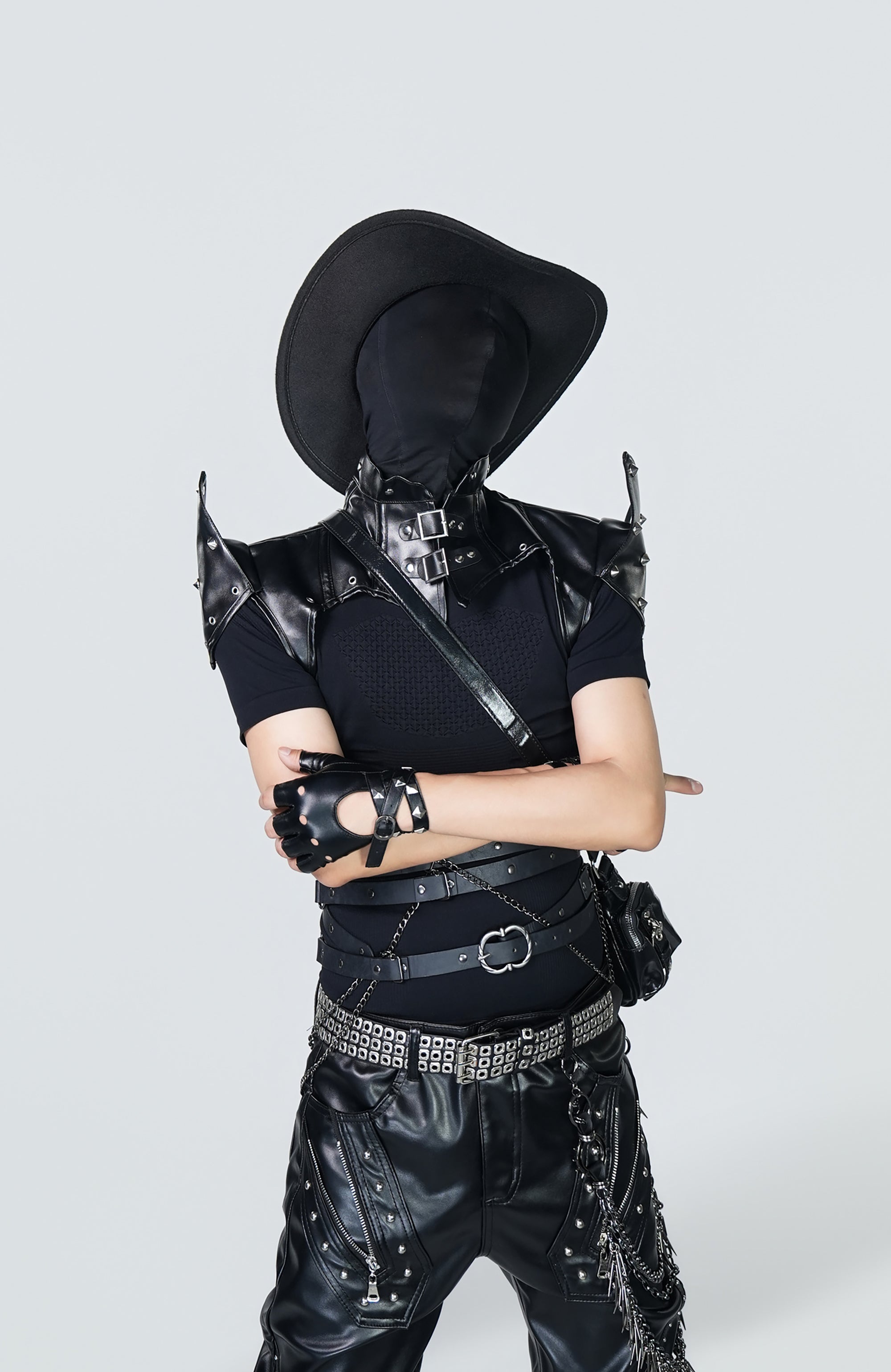 VE2 Studded Shoulder Harness Vest