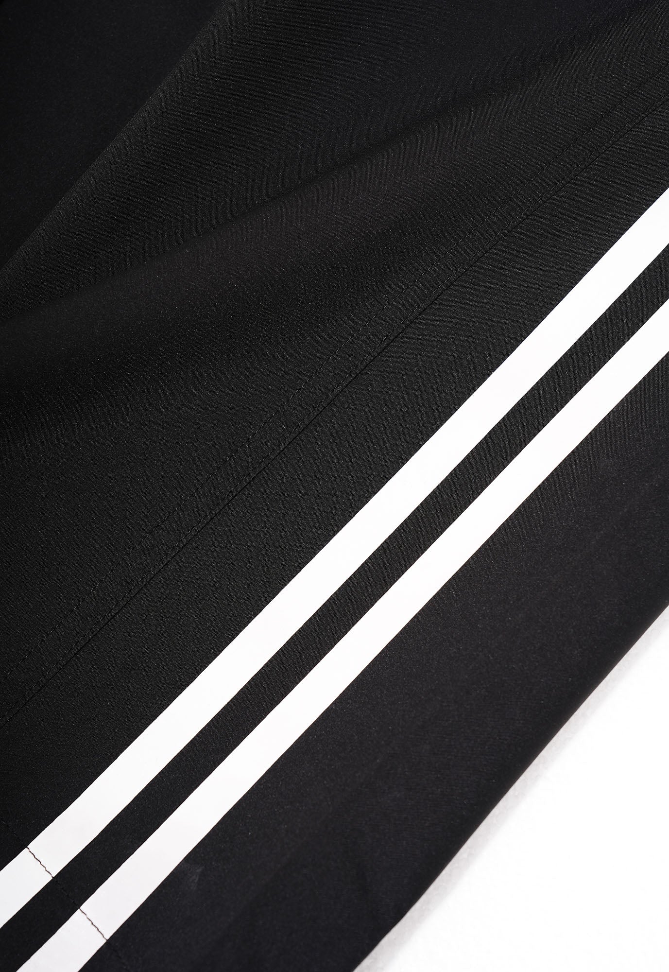 UMAMIISM Side Stripe Quick-Dry Straight-Leg Pants, premium urban and streetwear designers apparel on PROJECTISR.com, UMAMIISM