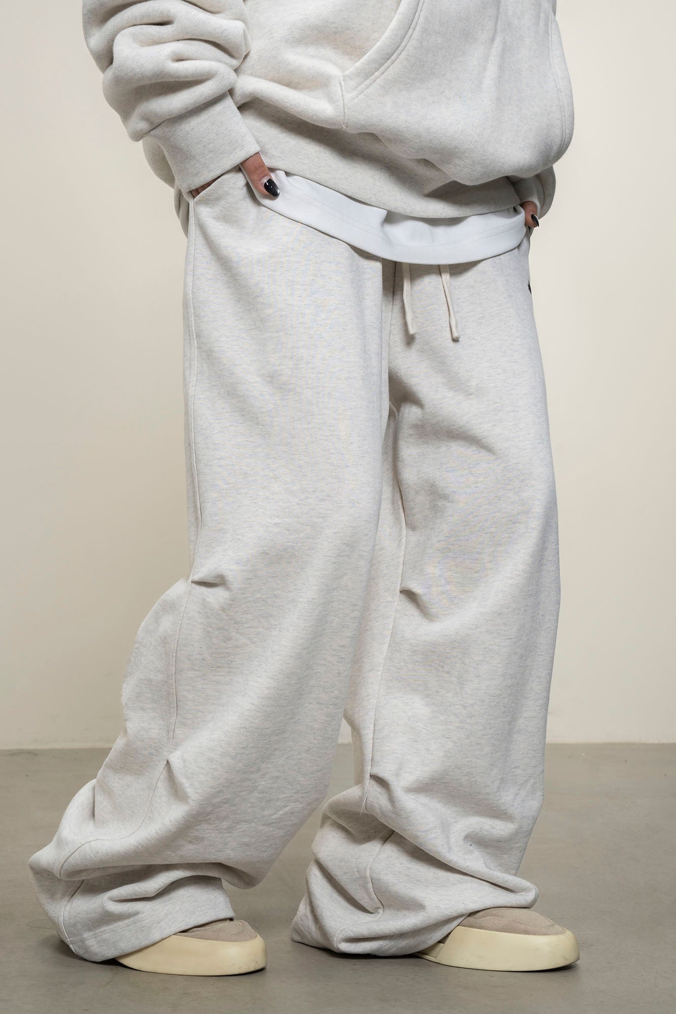 MAKEMORE Double Pleated Drawstring Sweatpants