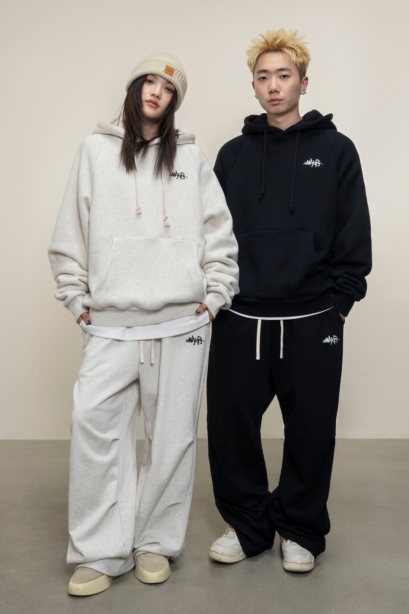 MAKEMORE Double Pleated Drawstring Sweatpants