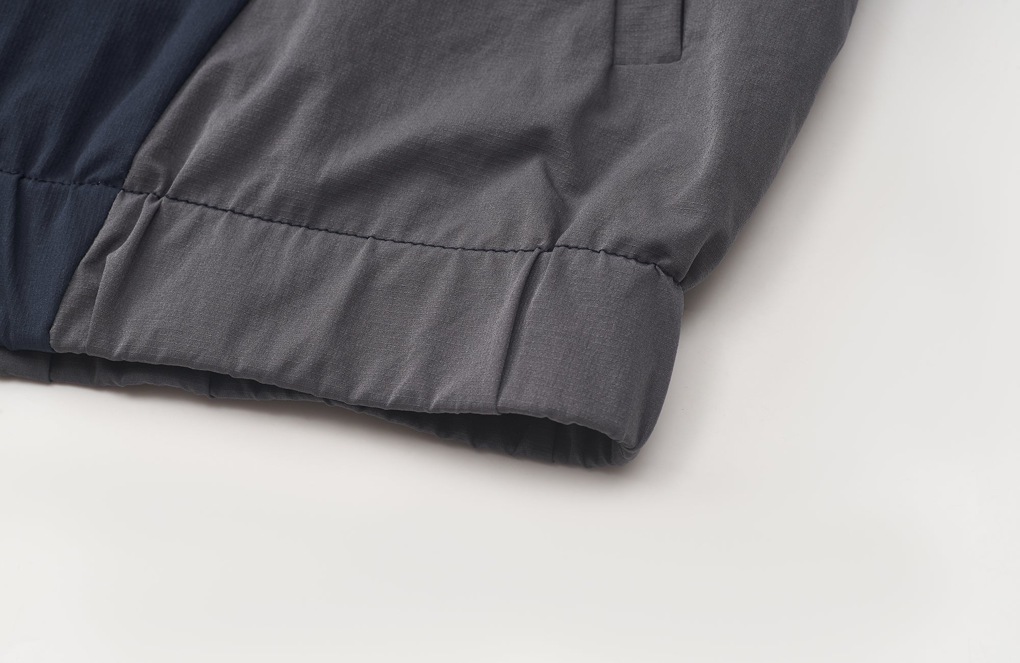 ROARINGWILD A ARCH Embroidered Graphic Raglan Jacket