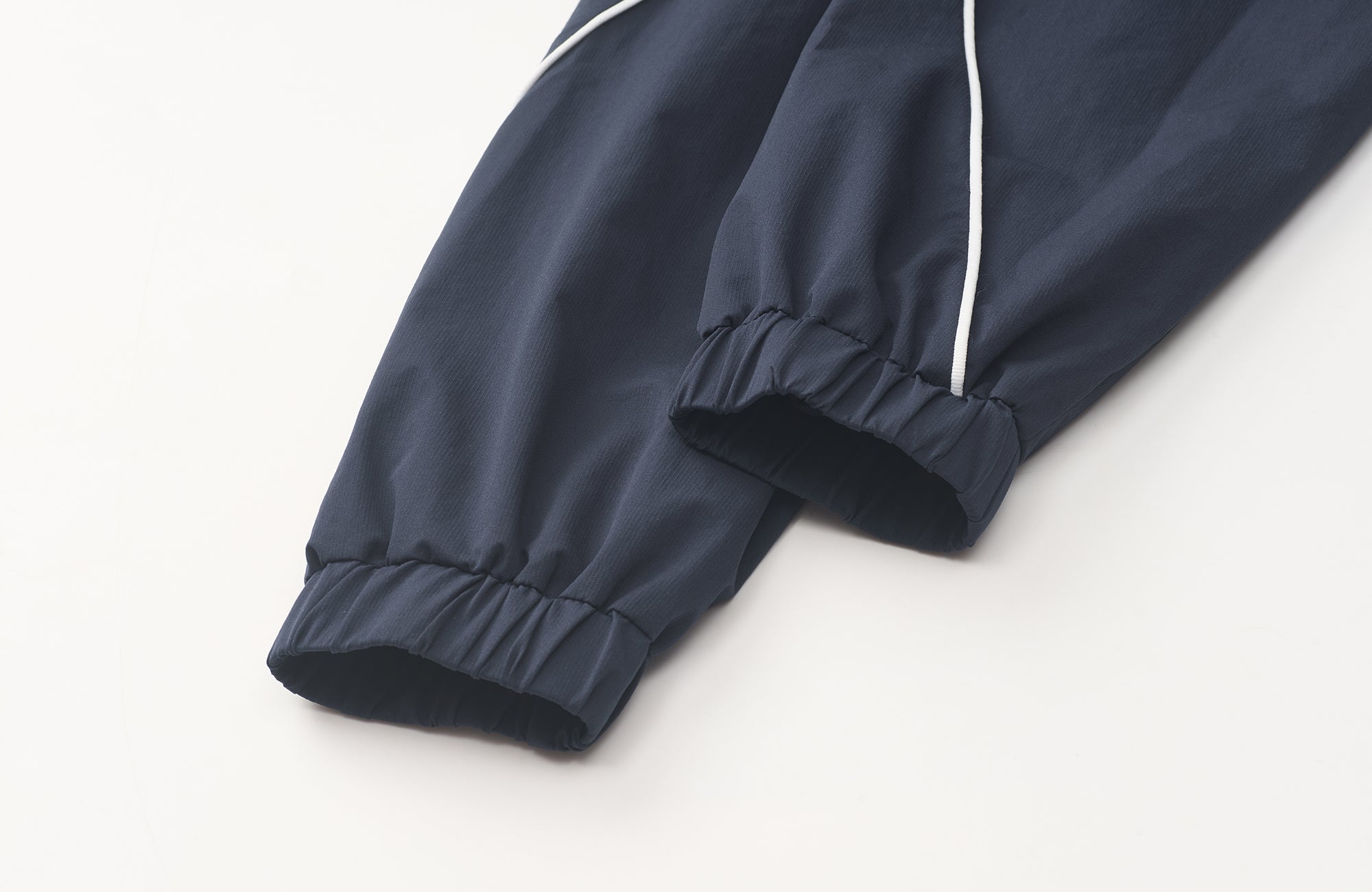 ROARINGWILD A ARCH Embroidered Graphic Raglan Jacket