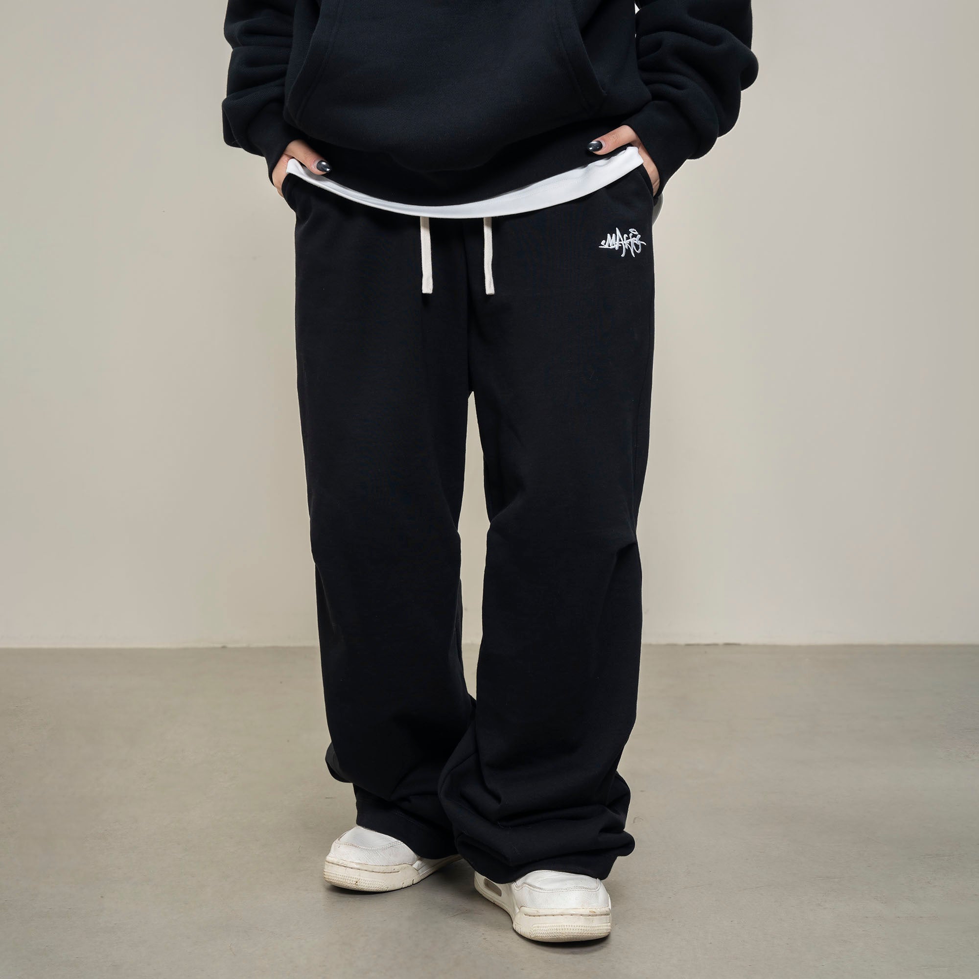 MAKEMORE Double Pleated Drawstring Sweatpants