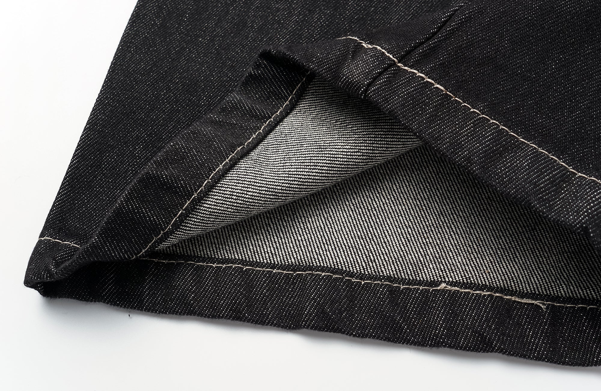 ELETEIZE Laser-Burned Curved Jeans