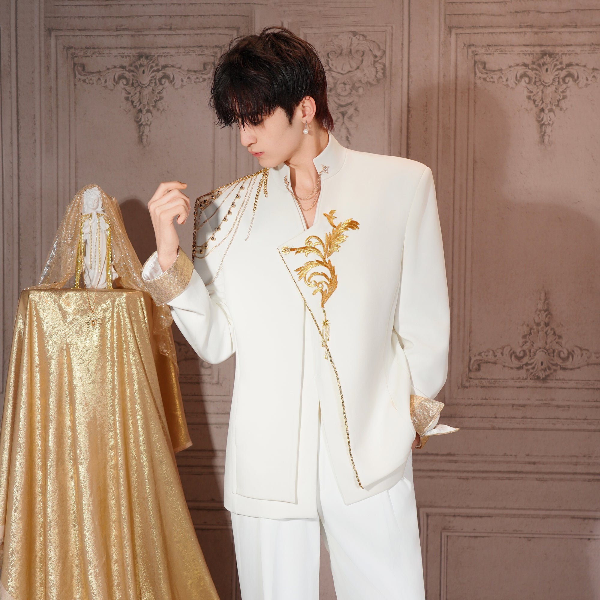 SHANG JIE Asymmetrical Placket Chain-Draped Embroidered Blazer, M SHANG JIE Asymmetrical Placket Chain-Draped Embroidered Blazer, M