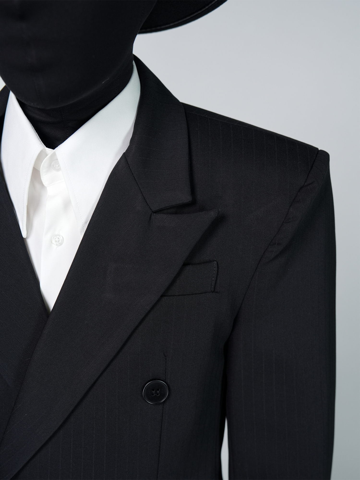 VE2 Faded Stripe Classic Blazer
