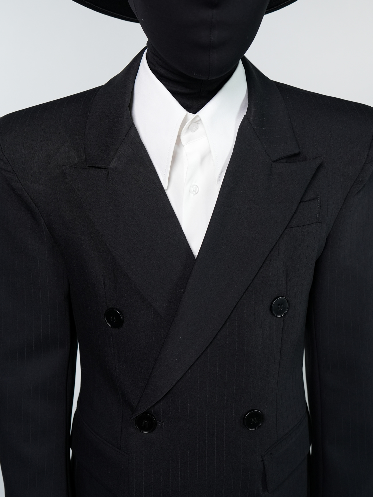 VE2 Faded Stripe Classic Blazer