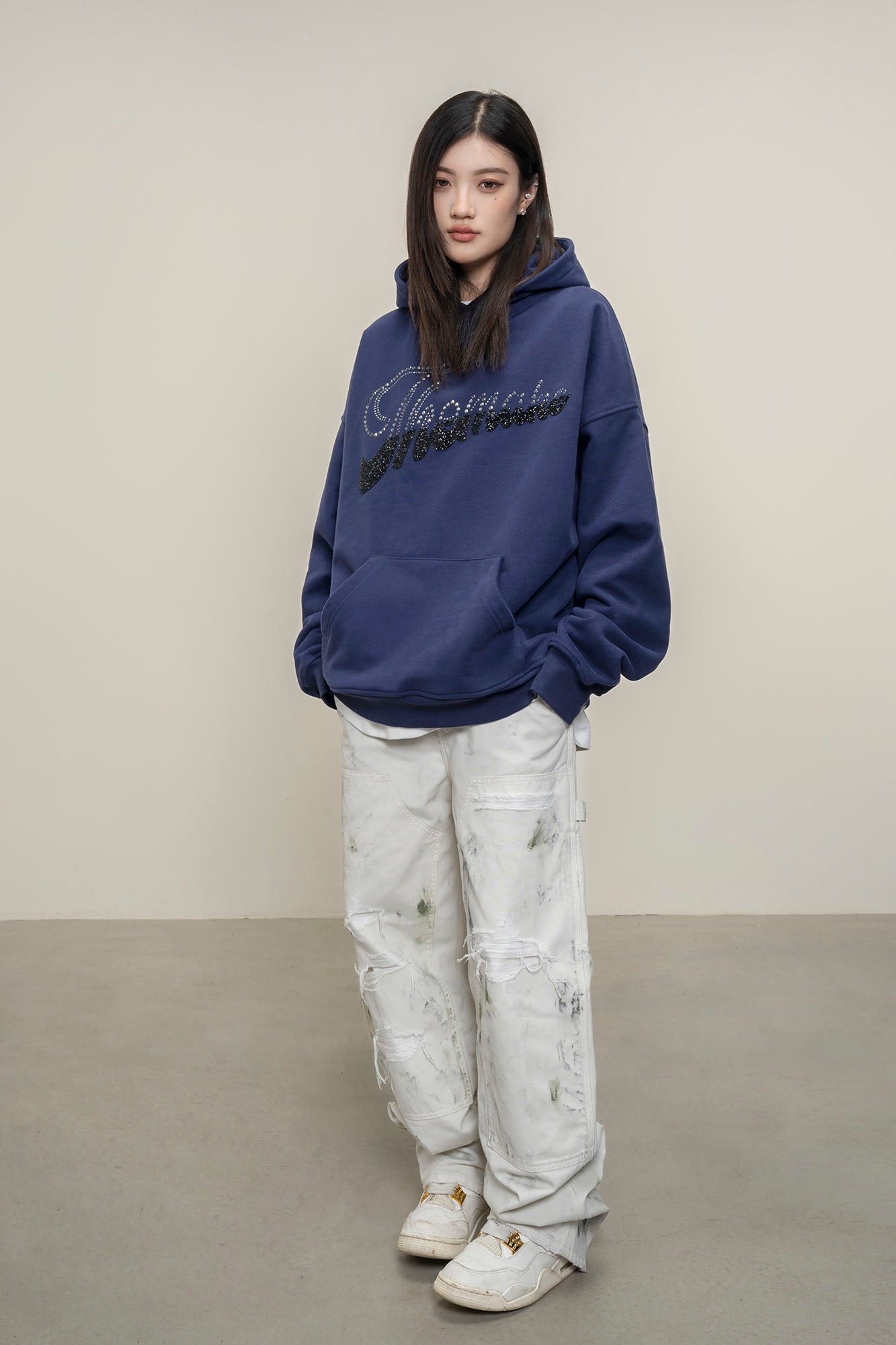 MAKEMORE Rhinestone Contrast LOGO Fleece Hoodie