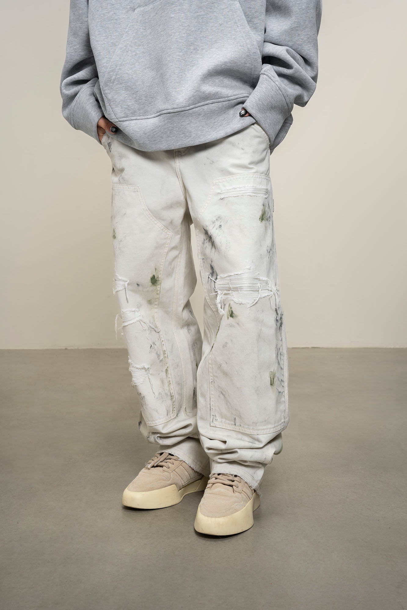 MAKEMORE Distressed Paint-Splattered Double-Knee Jeans White