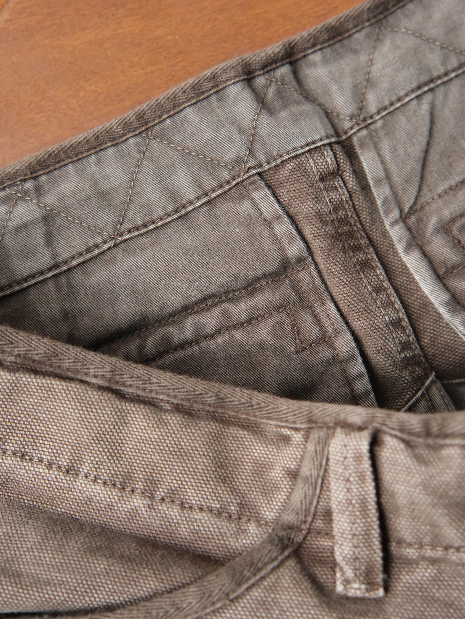 NEIGBORL Washed Multi-Pocket Gradient Cargo Pants, premium urban and streetwear designers apparel on PROJECTISR.com, NEIGBORL