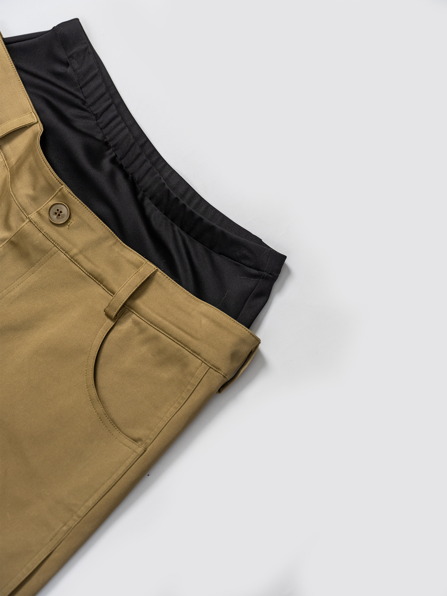 KADAKADA Dual-Waist Contrast Panel Trousers