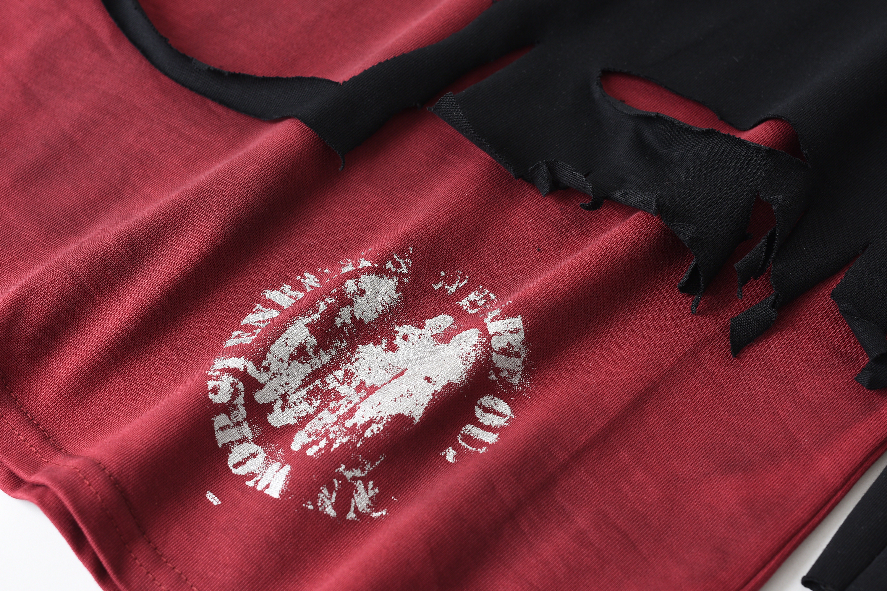 DREAM BAND Contrast Layered Distressed Graphic T-Shirt