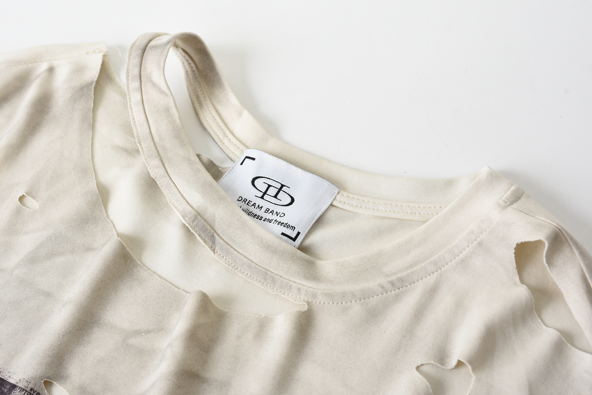 DREAM BAND Distressed Washed Graphic T-Shirt