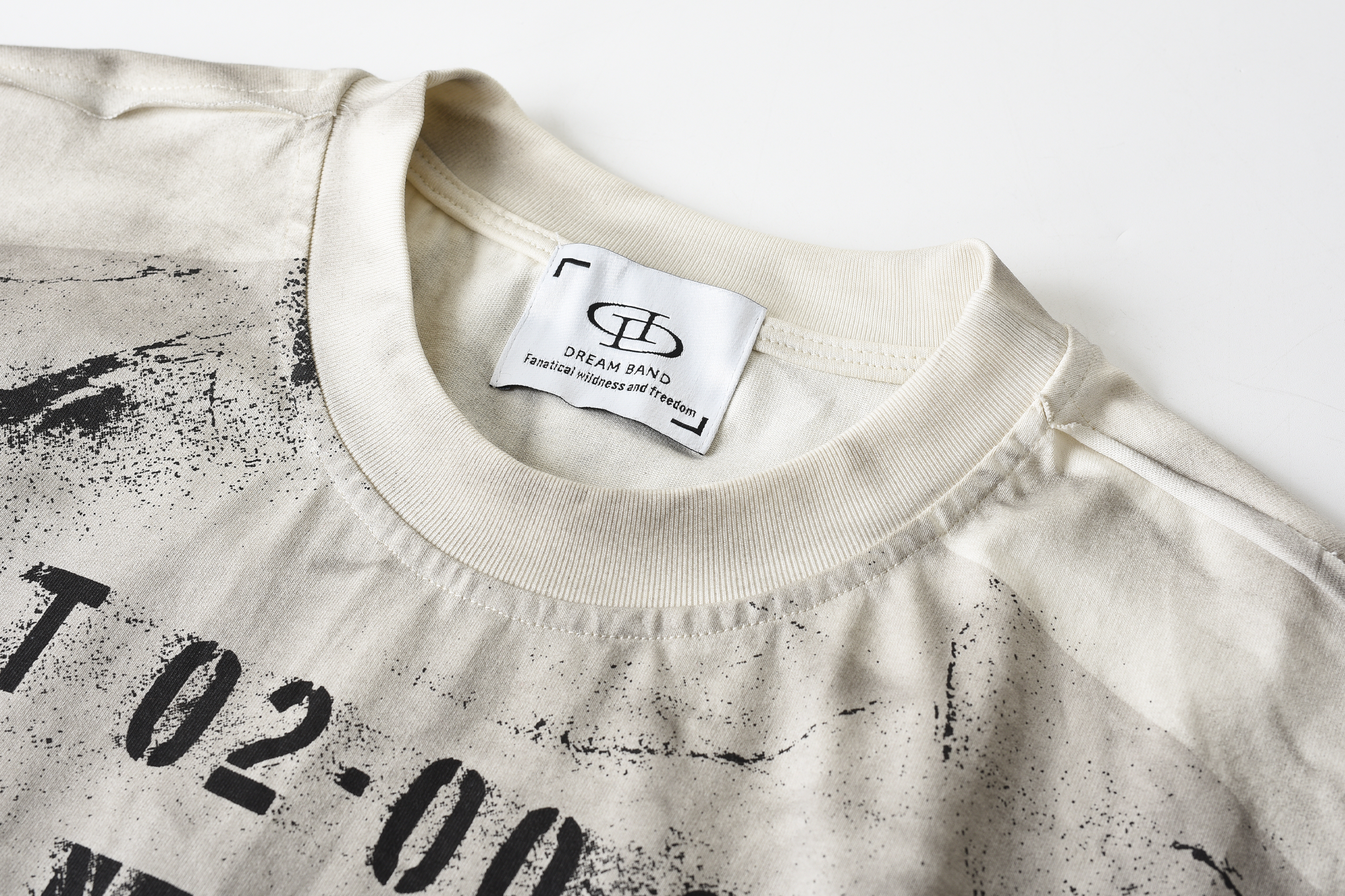 DREAM BAND Washed Gothic Graphic T-Shirt