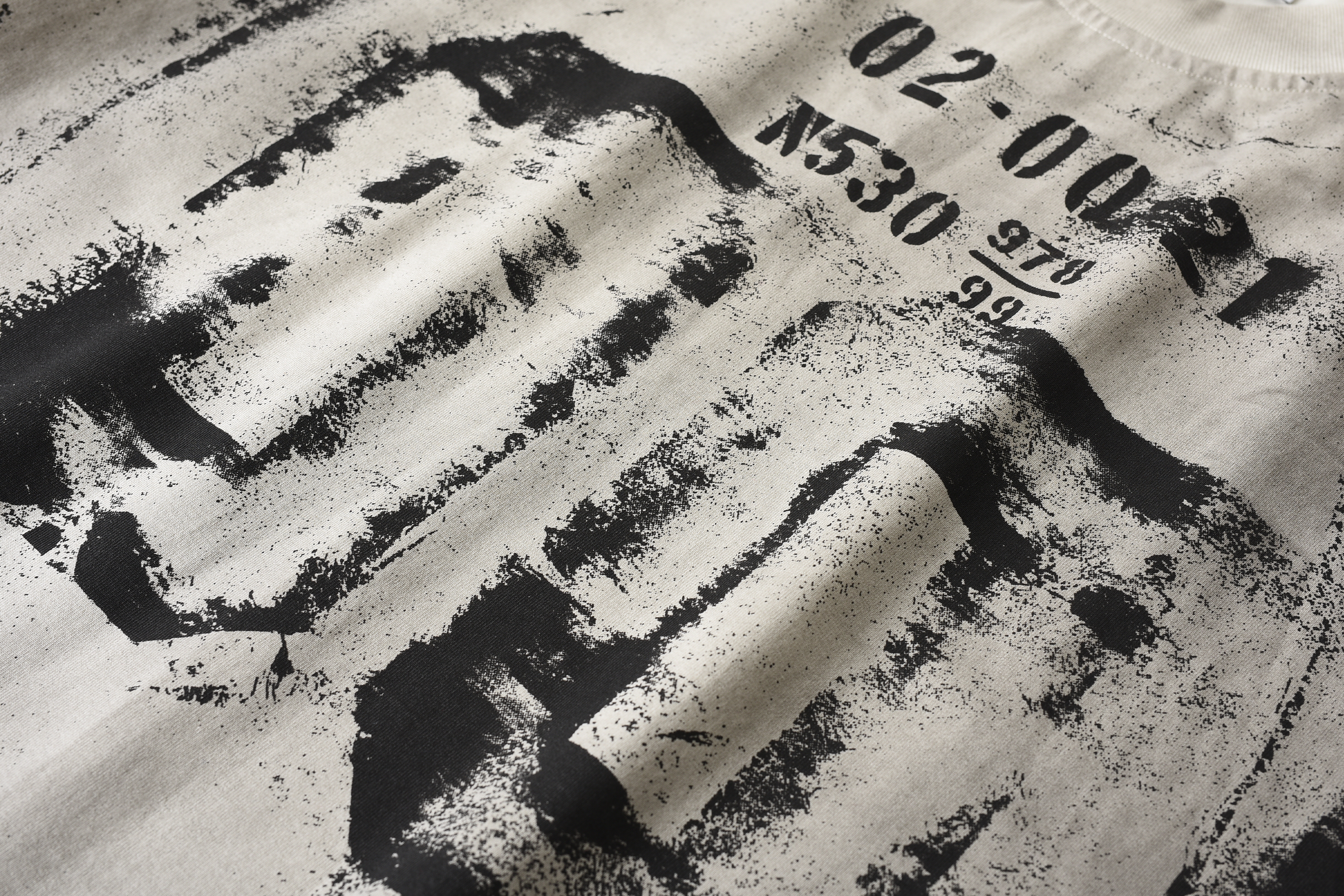 DREAM BAND Washed Gothic Graphic T-Shirt