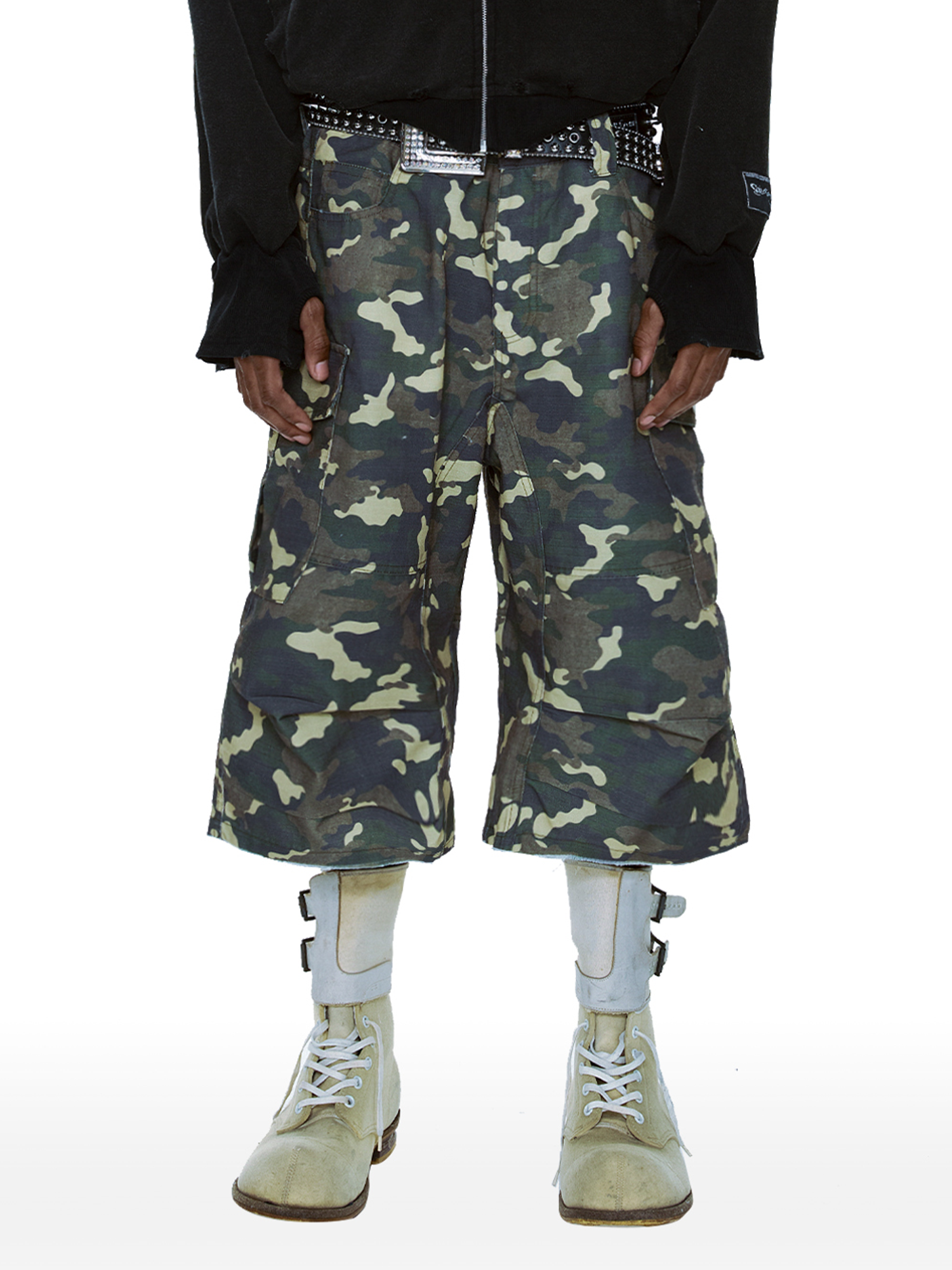 CYCYCY Camo Wide-Leg Cargo Shorts