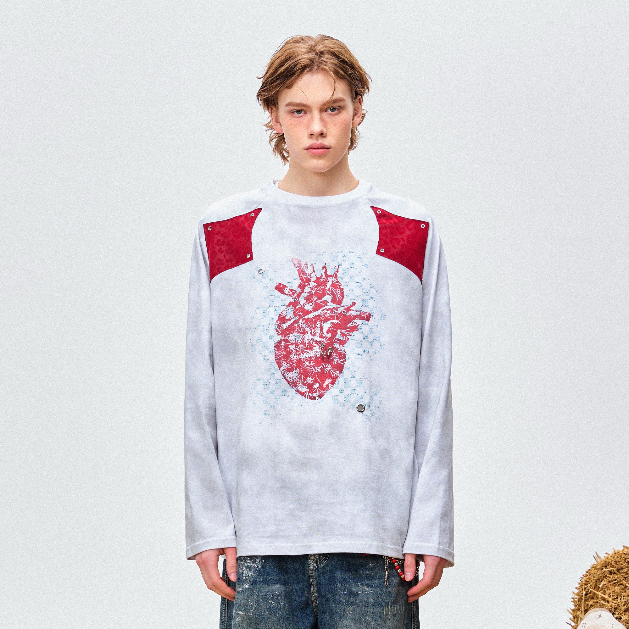 OIPWORD Heart Graphic Appliqué Long-Sleeve Tee, premium urban and streetwear designers apparel on PROJECTISR.com, OIPWORD