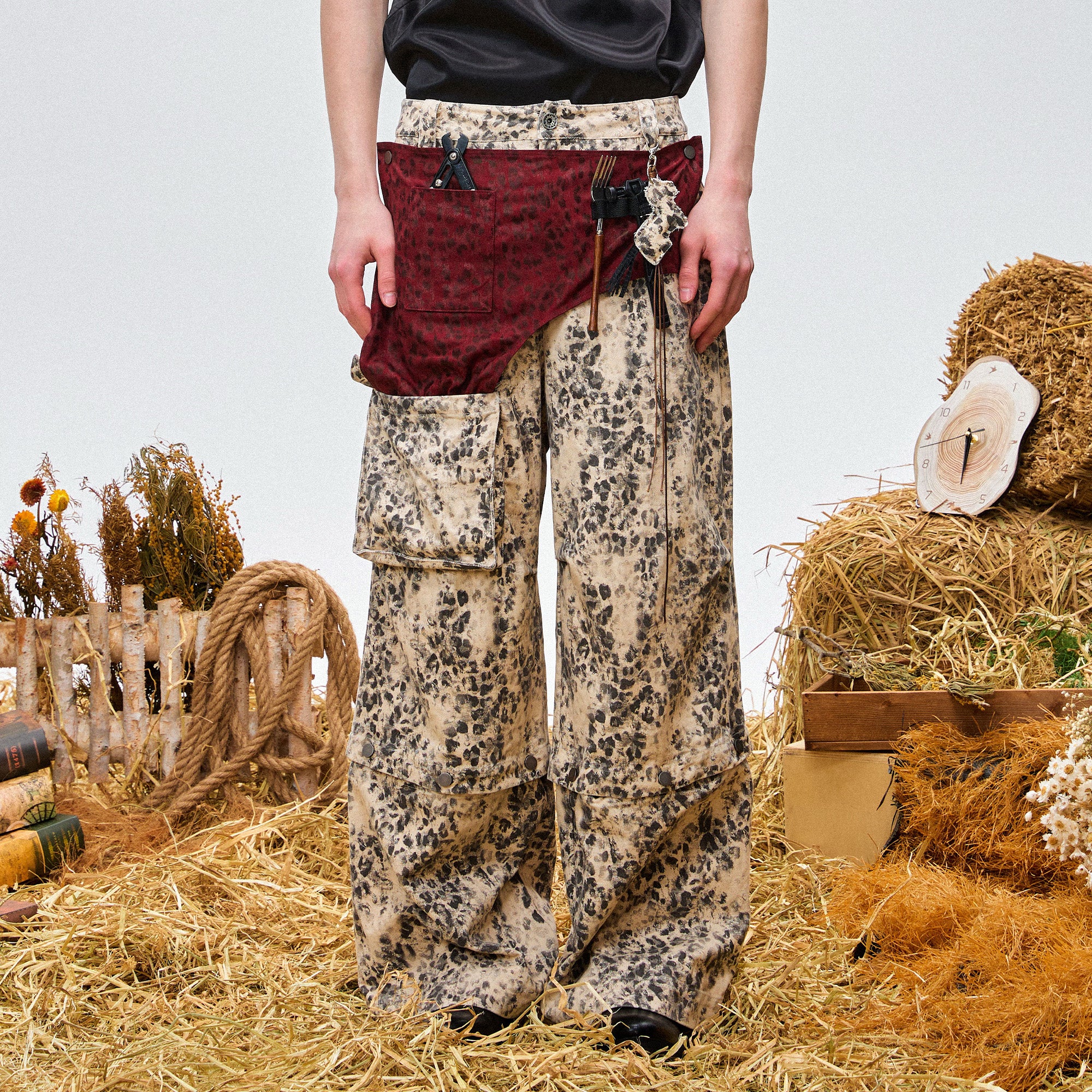 OIPWORD Retro Leopard Detachable Panel Cargo Jeans, premium urban and streetwear designers apparel on PROJECTISR.com, OIPWORD