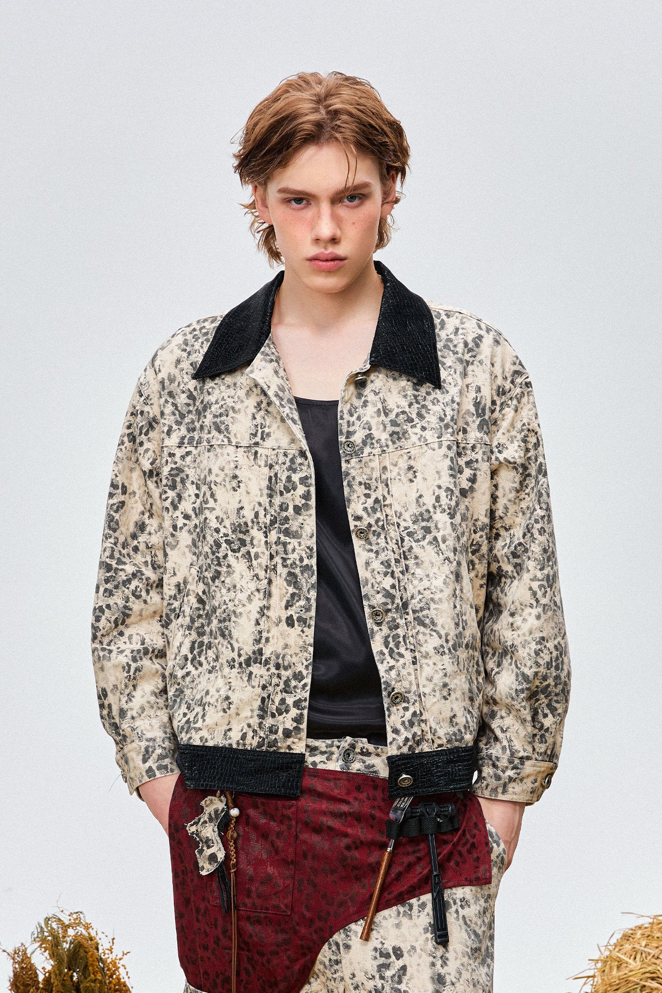 OIPWORD Retro Leopard Contrast-Collar Denim Jacket, premium urban and streetwear designers apparel on PROJECTISR.com, OIPWORD