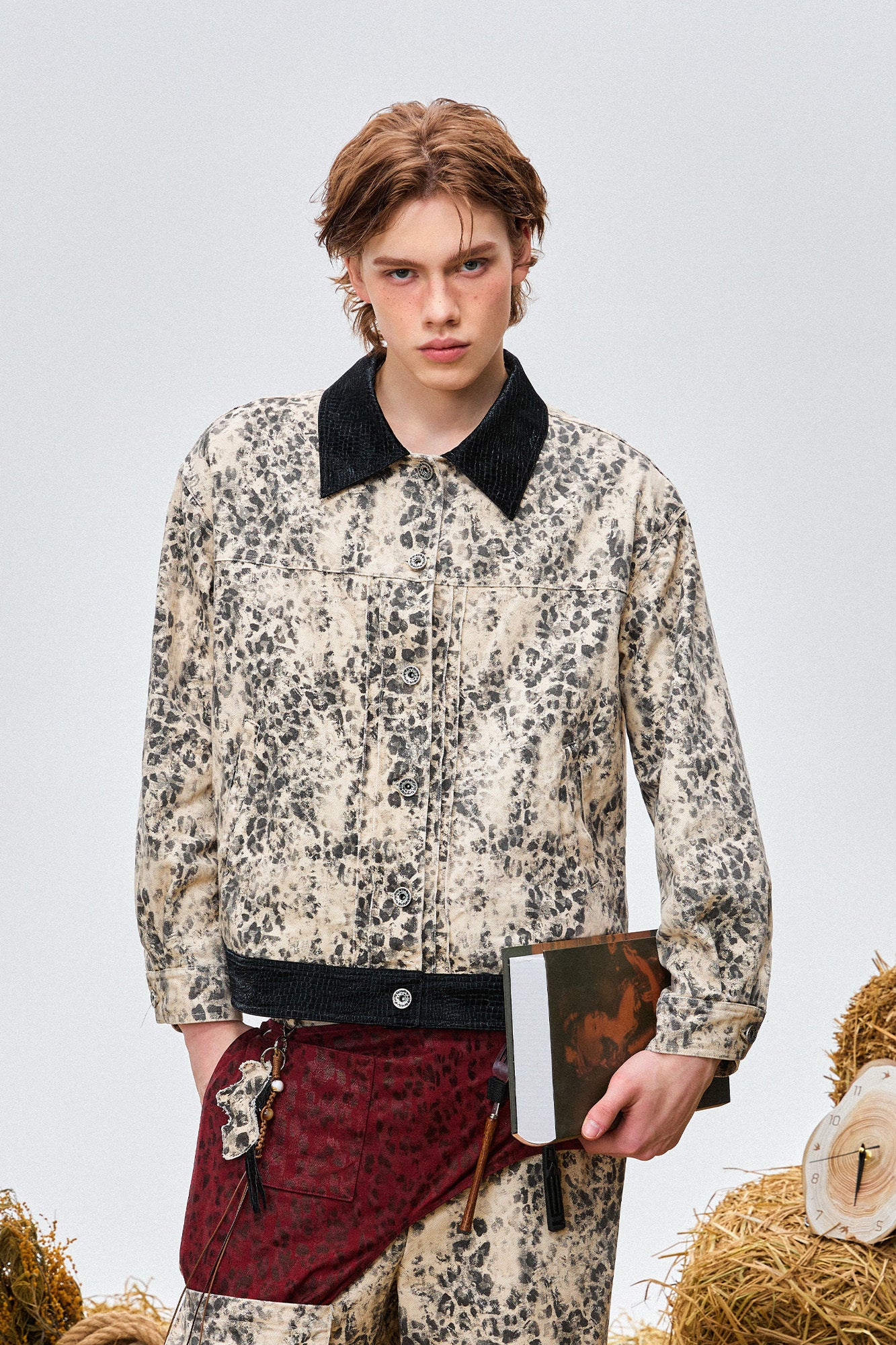 OIPWORD Retro Leopard Contrast-Collar Denim Jacket, premium urban and streetwear designers apparel on PROJECTISR.com, OIPWORD
