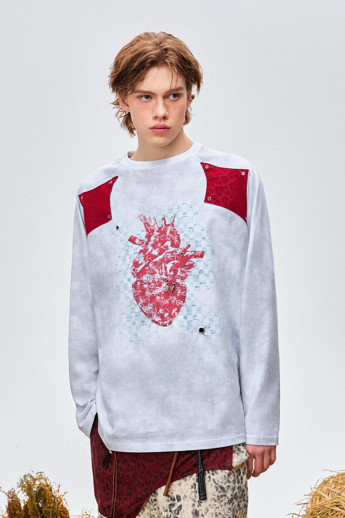 OIPWORD Heart Graphic Appliqué Long-Sleeve Tee, premium urban and streetwear designers apparel on PROJECTISR.com, OIPWORD