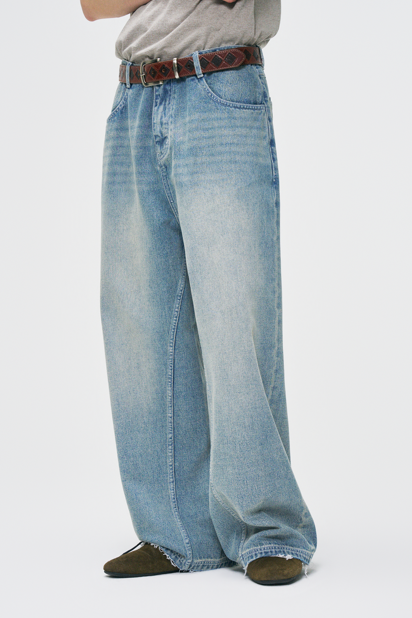 GONGHE REPUB Essential Washed Straight-Leg Jeans, premium urban and streetwear designers apparel on PROJECTISR.com, GONGHE REPUB