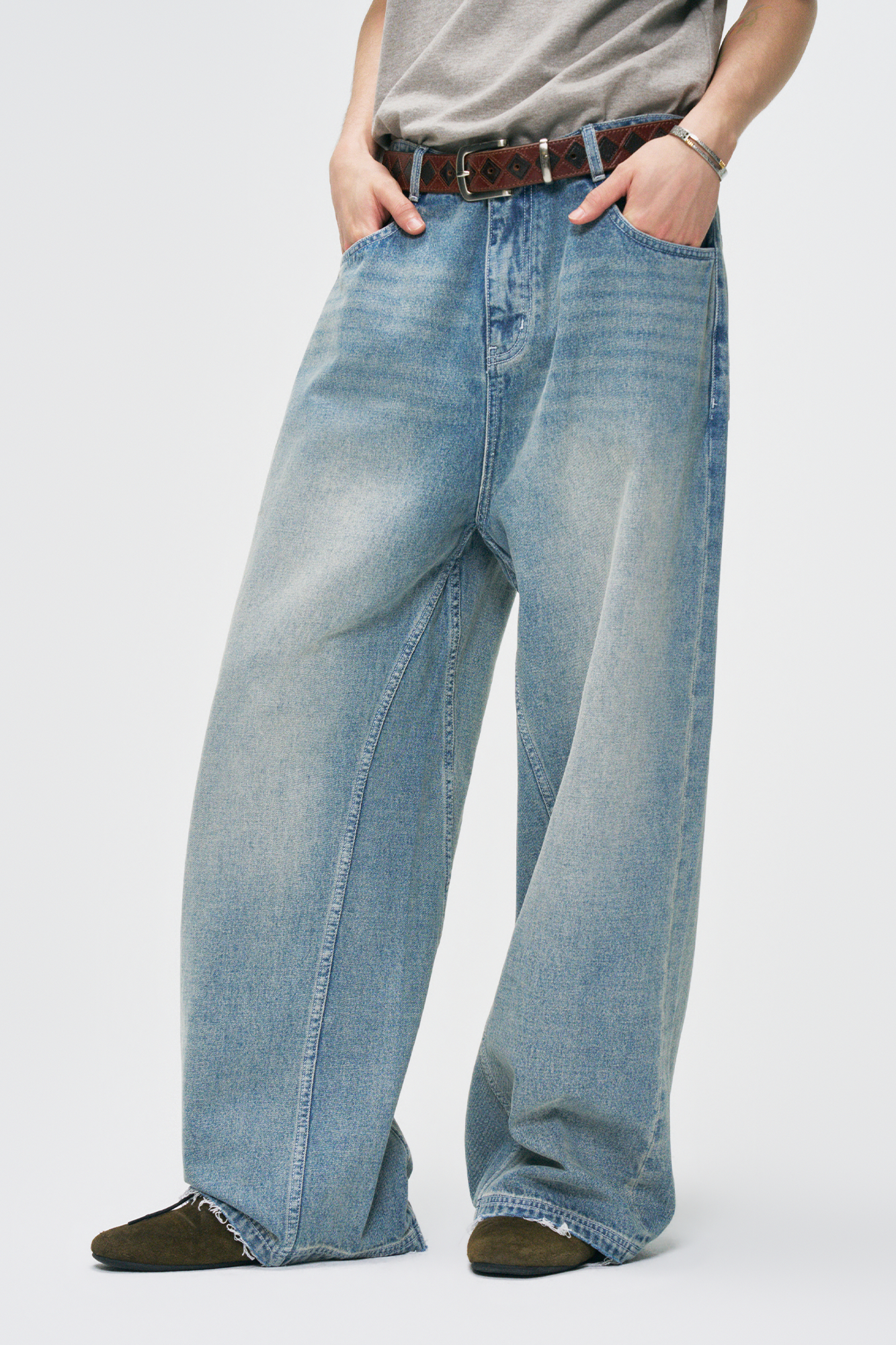 GONGHE REPUB Essential Washed Straight-Leg Jeans, premium urban and streetwear designers apparel on PROJECTISR.com, GONGHE REPUB