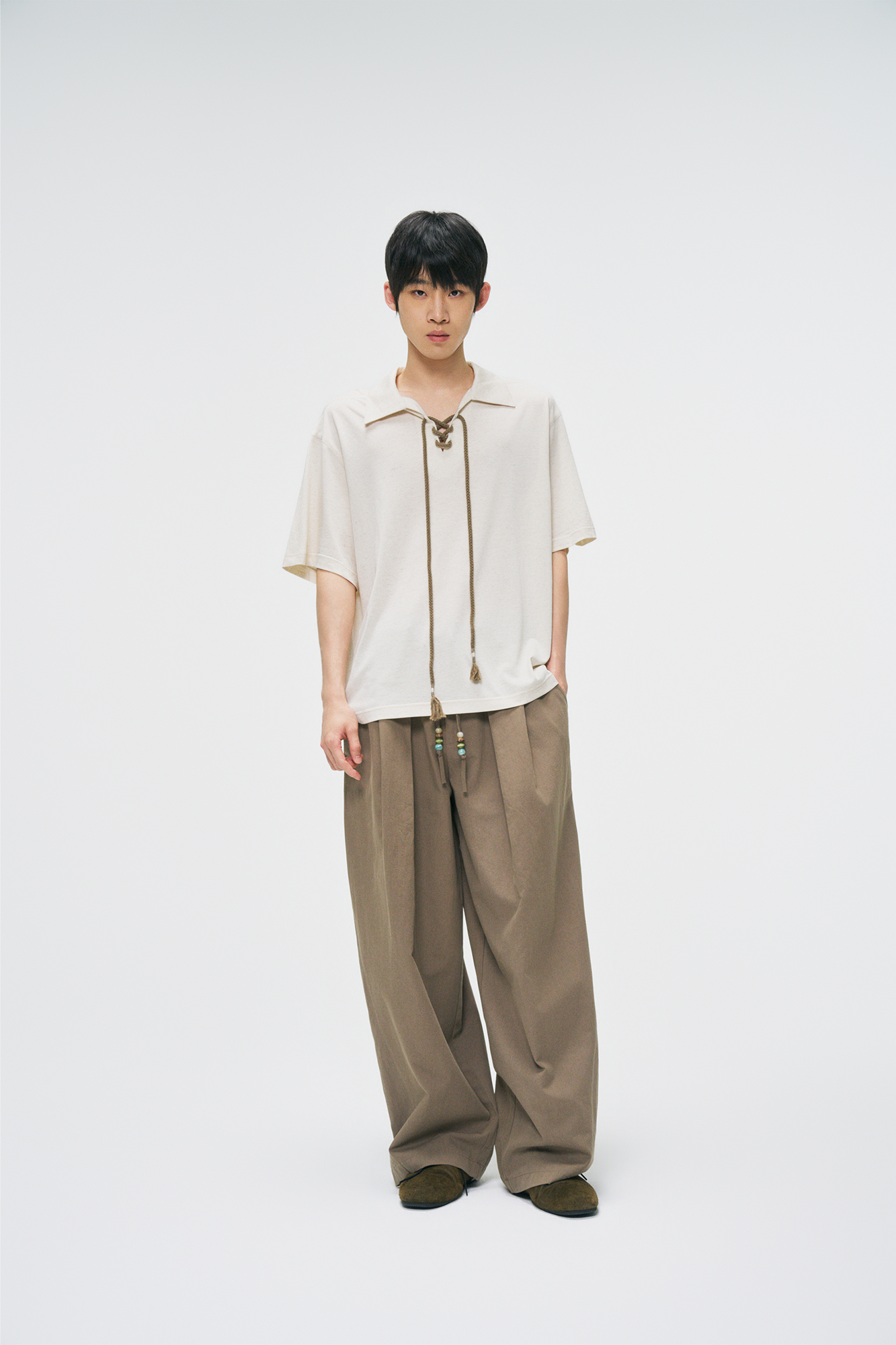 GONGHE REPUB Minimal Linen Lace-Up Tee