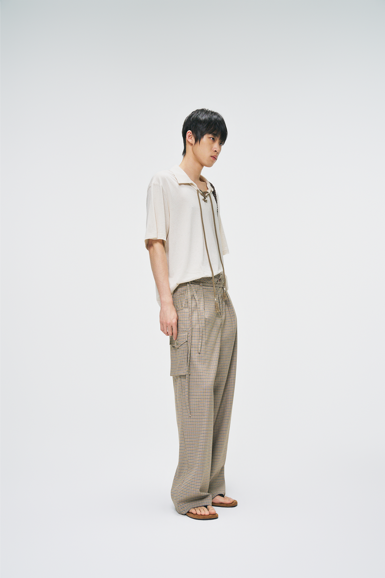 GONGHE REPUB Minimal Linen Lace-Up Tee