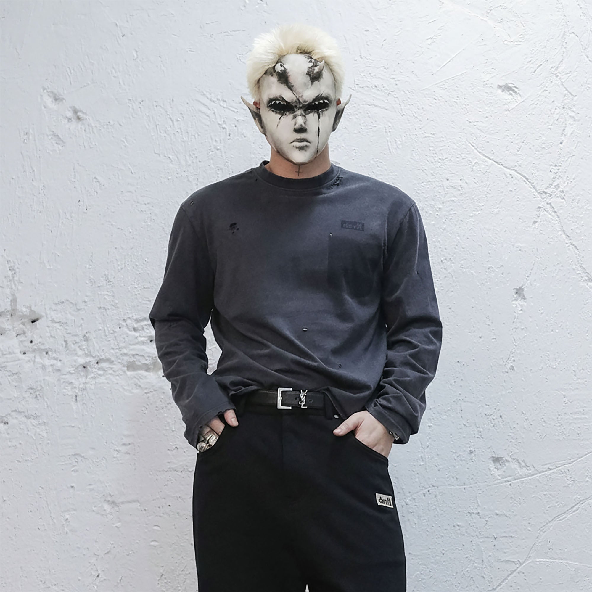 UNDERWATER Devil Distressed Long-Sleeve Tee