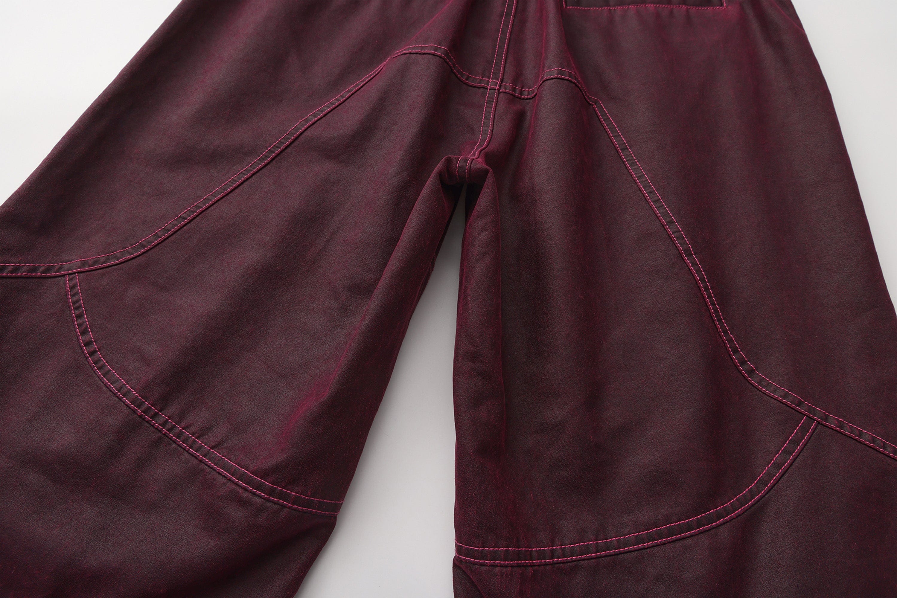 VANN VALRENCE Structured Panel Pleated-Knee Pants, premium urban and streetwear designers apparel on PROJECTISR.com, VANN VALRENCE