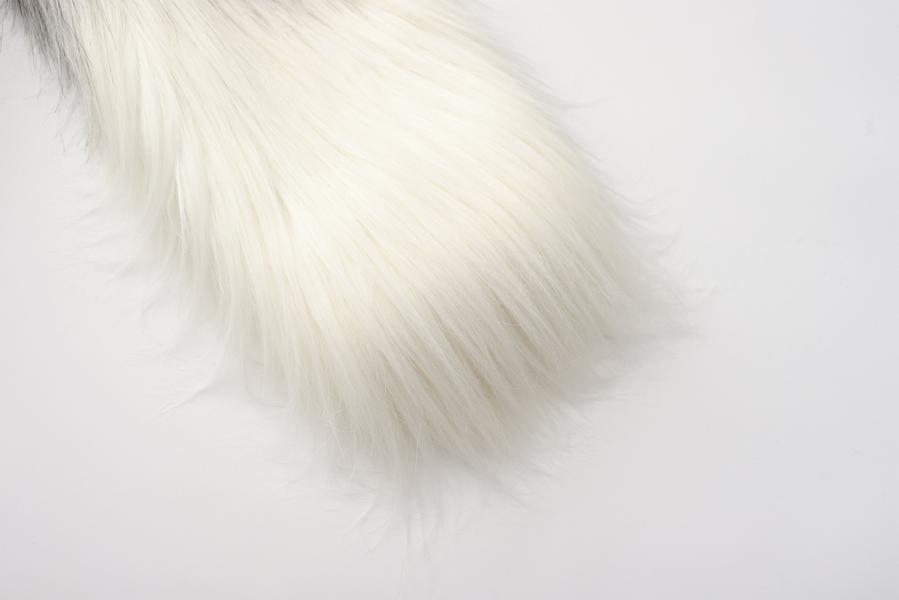 VANN VALRENCE Ombre V-Neck Faux Fur Jacket