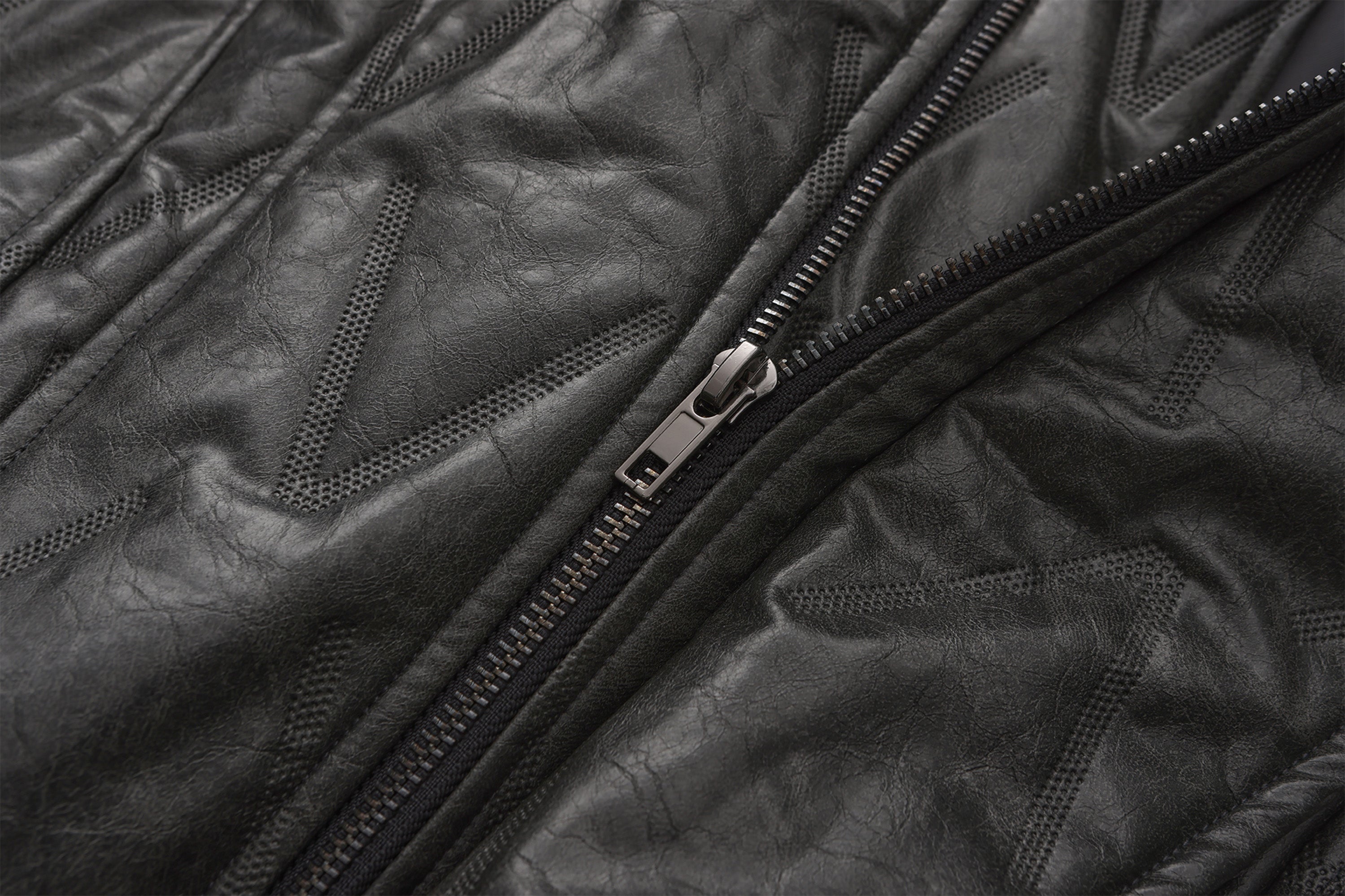 VANN VALRENCE Diamond-Embossed Faux Leather Hooded Puffer