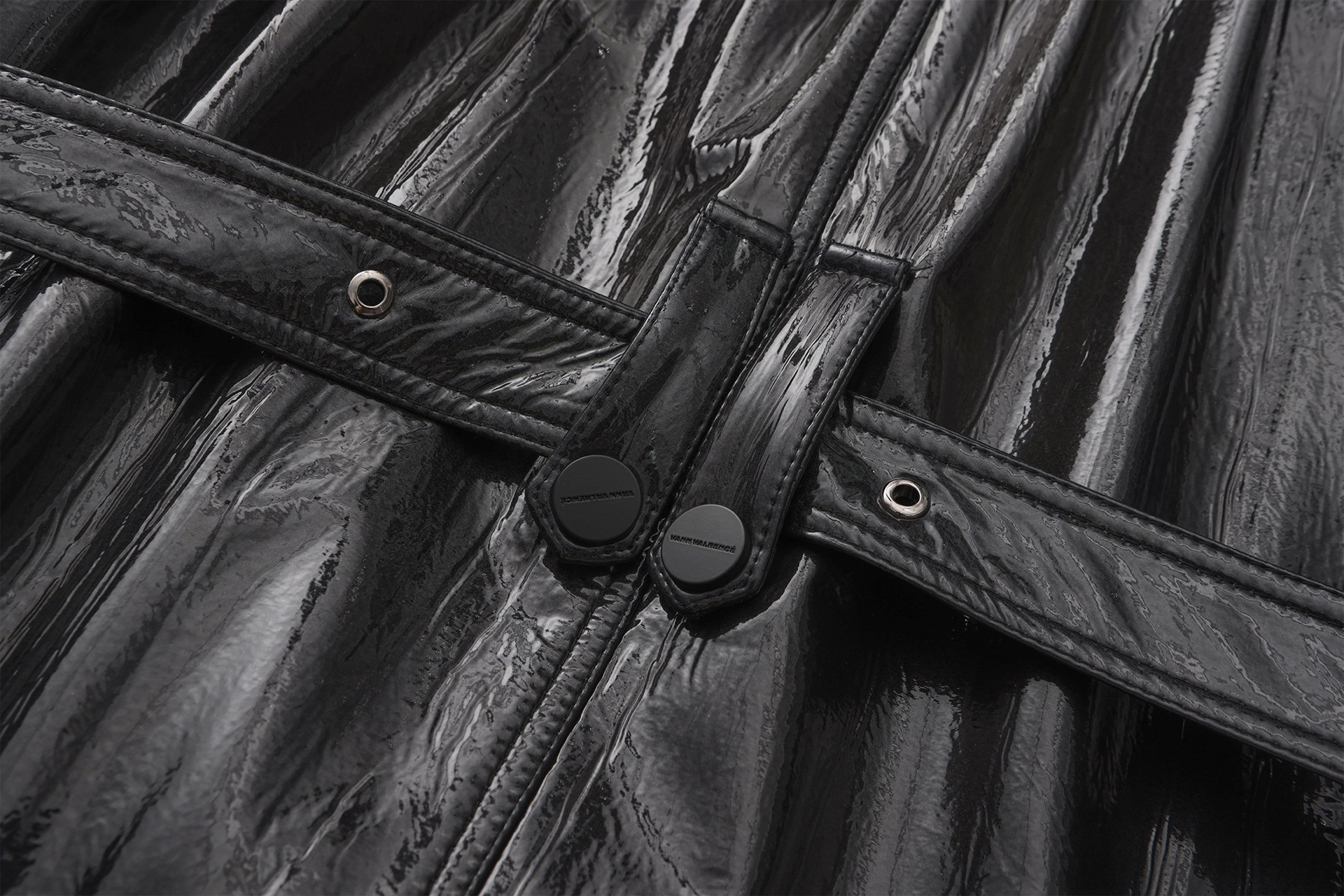 VANN VALRENCE Glossy Belted Hooded Padded Long Coat