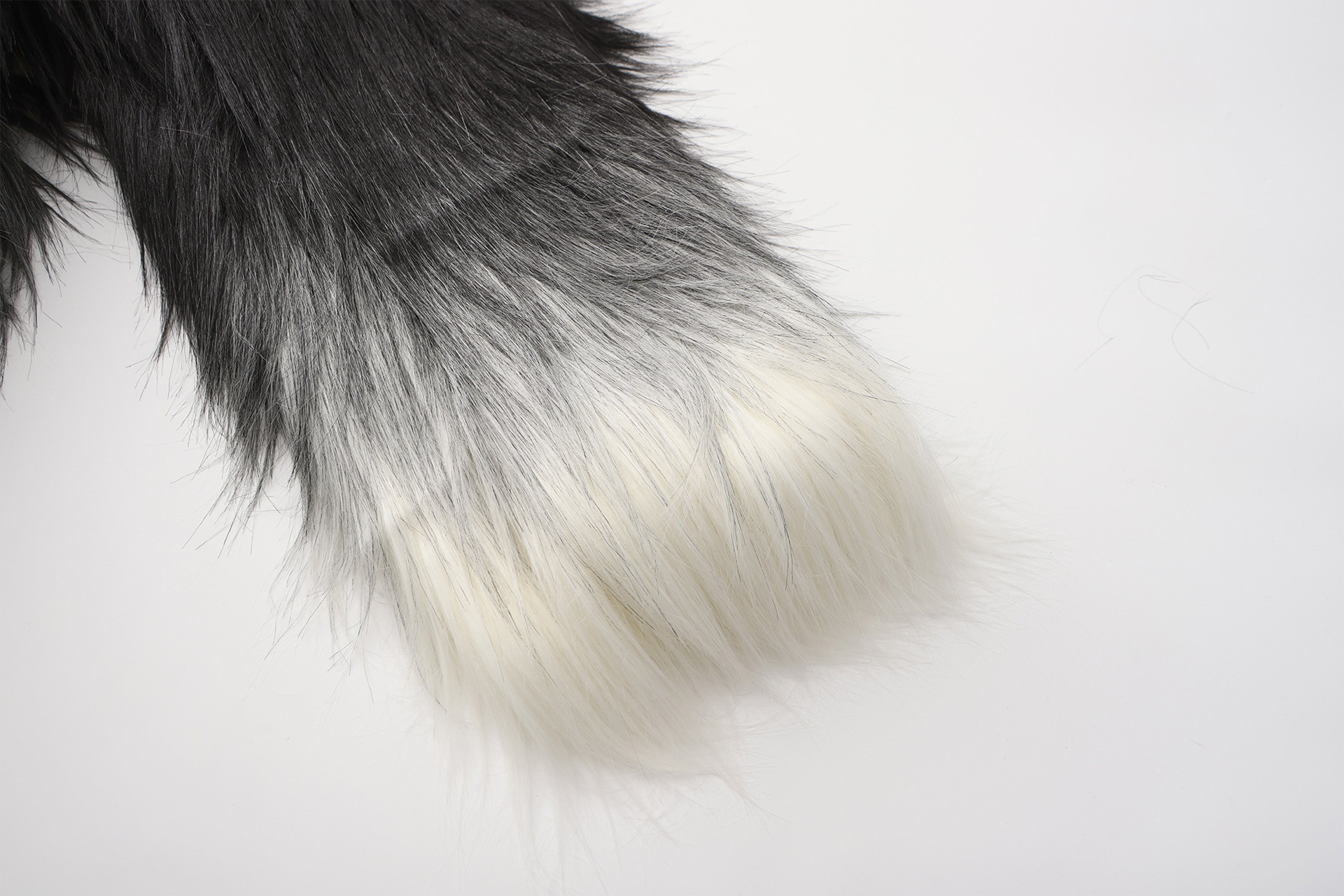VANN VALRENCE Gradient Mane Faux Fur Maxi Coat