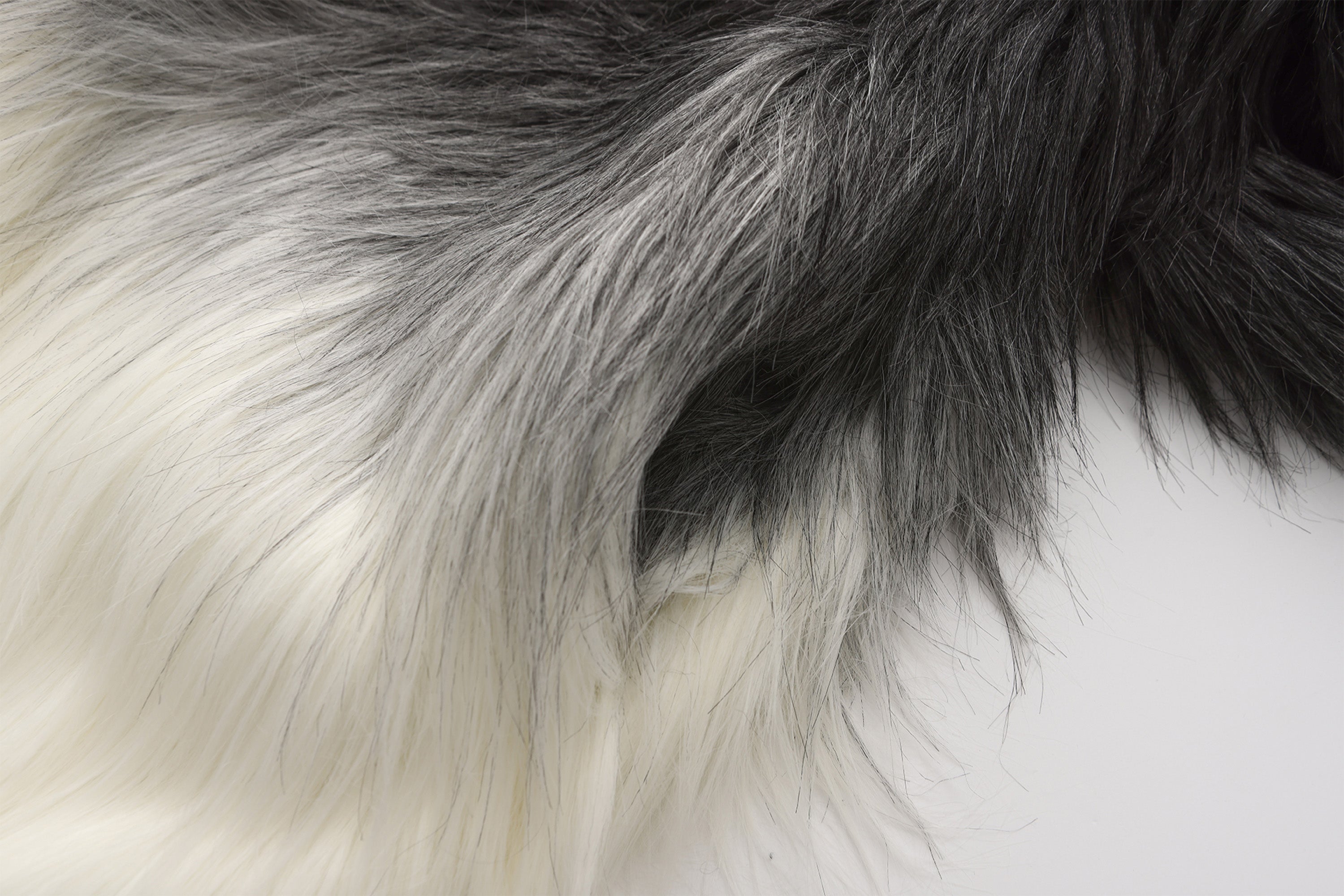VANN VALRENCE Gradient Mane Faux Fur Maxi Coat