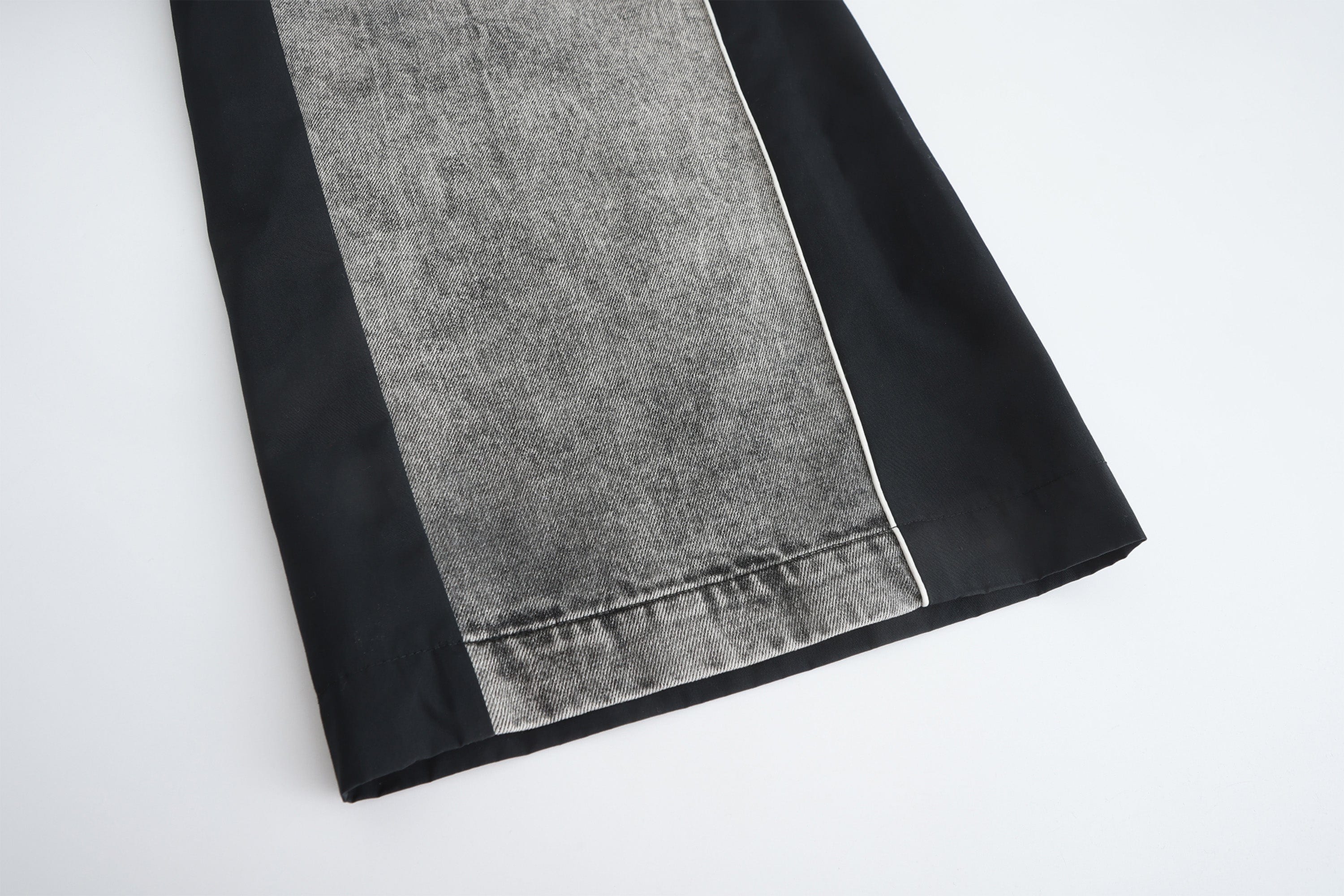 VANN VALRENCE Washed Contrast-Panel Wide-Leg Jeans, premium urban and streetwear designers apparel on PROJECTISR.com, VANN VALRENCE