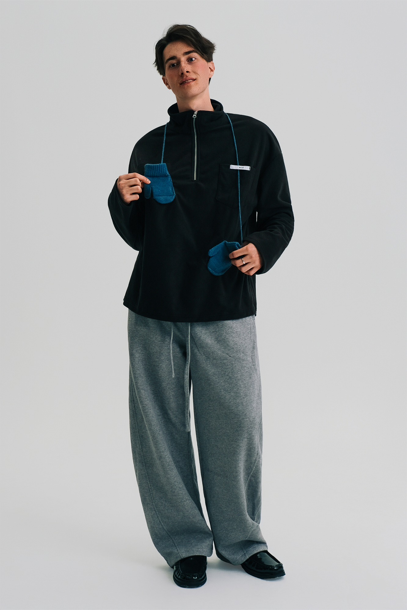 WIID Mitten-Chain Half-Zip Oversized Sweatshirt