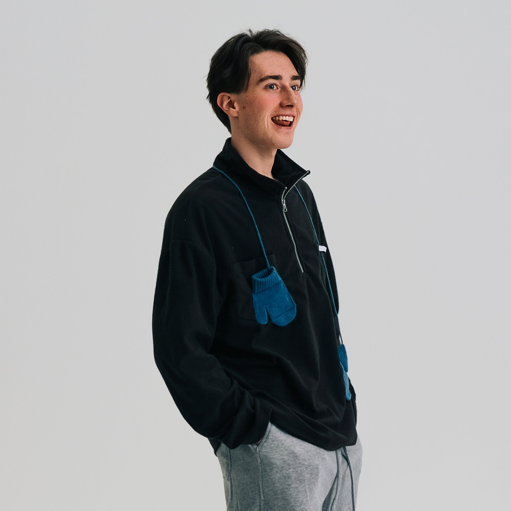 WIID Mitten-Chain Half-Zip Oversized Sweatshirt