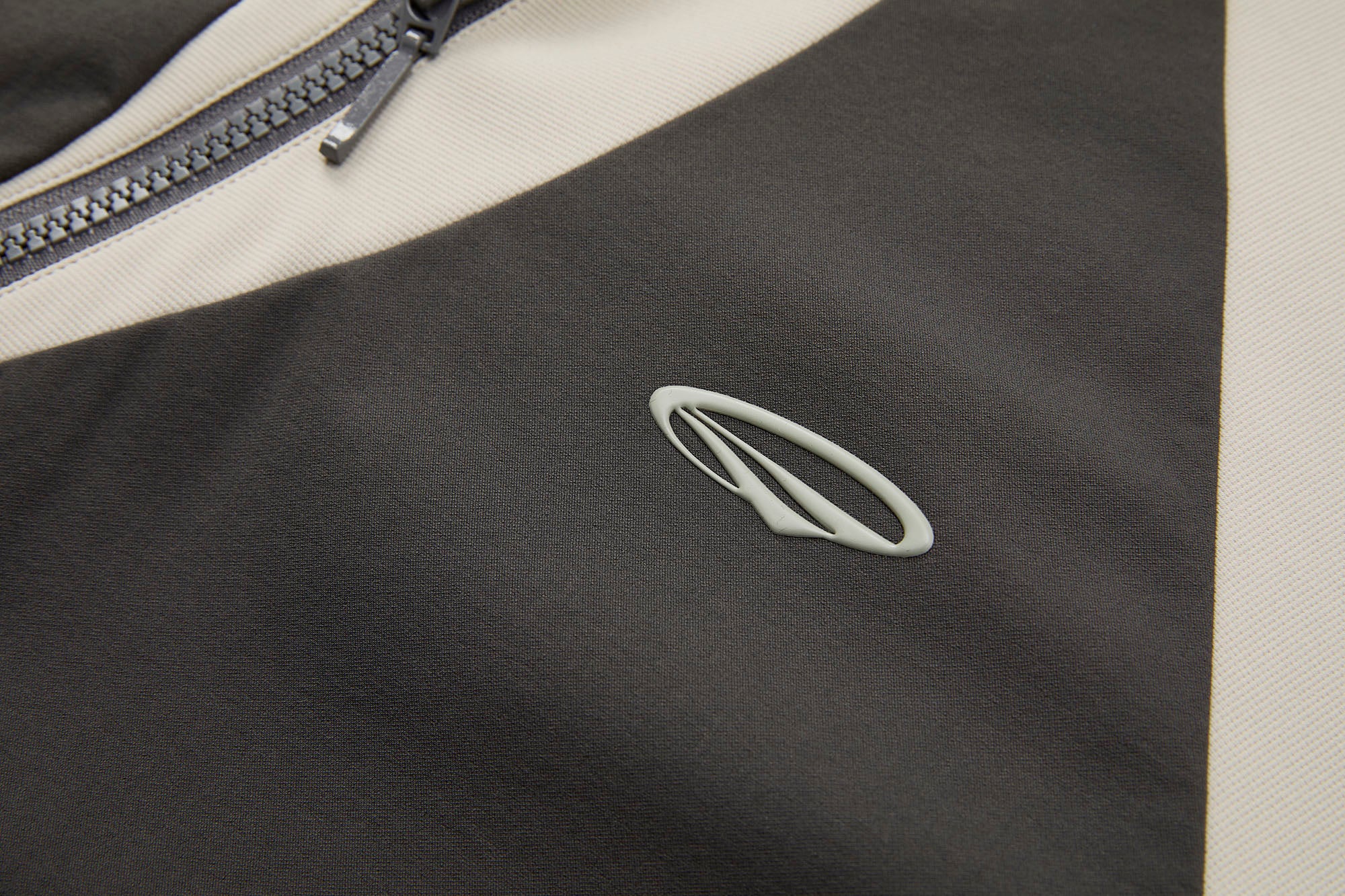 ORGANIC EMOTION Contrast Diagonal Half Zip Oversized  Windbreaker