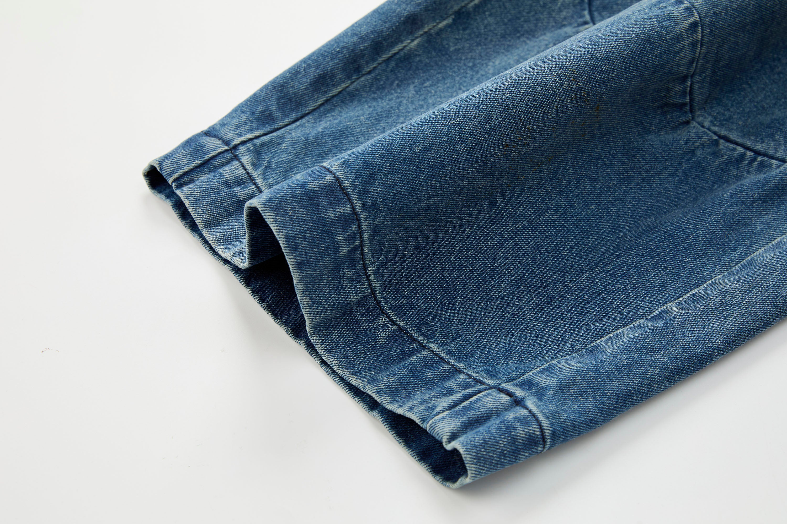 ORGANIC EMOTION Faded Wash Padded-Knee Jeans