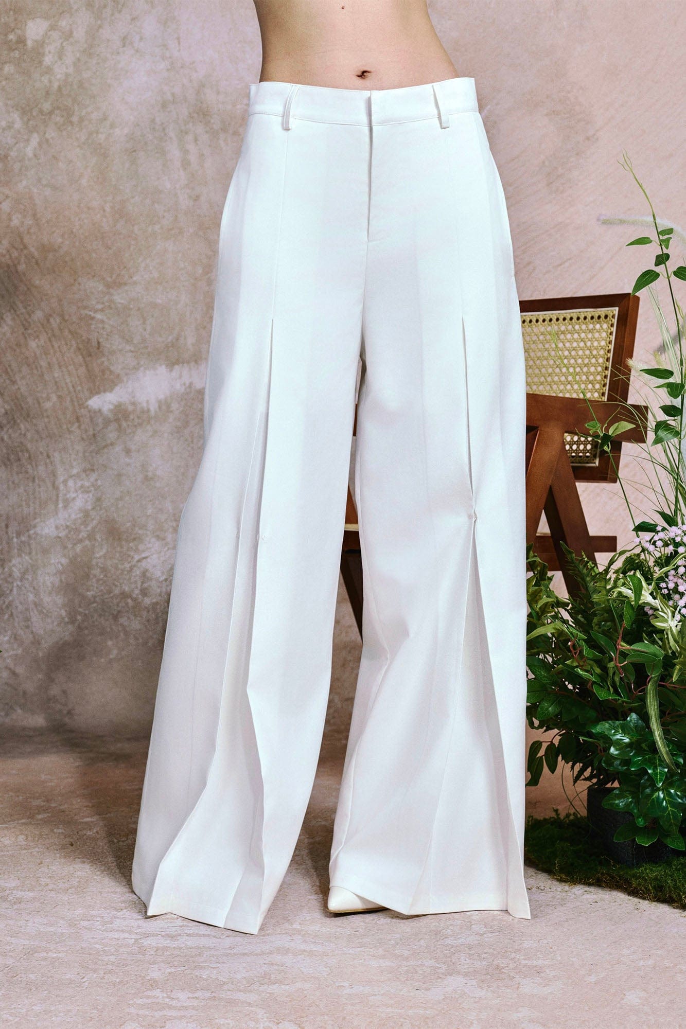 OIPWORD Middle-Pleated Oversized Trousers, premium urban and streetwear designers apparel on PROJECTISR.com, OIPWORD