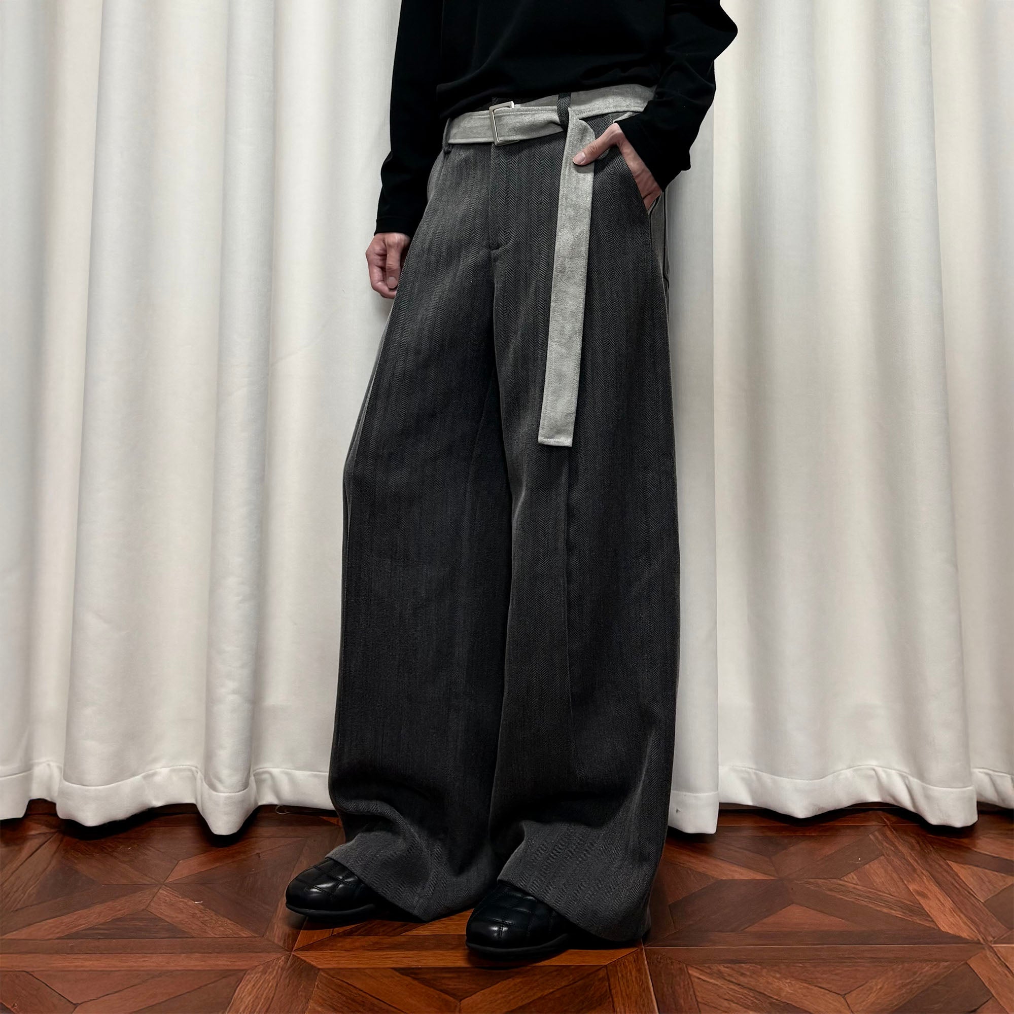 KREATE Suede Belt Striped Pleat Trousers