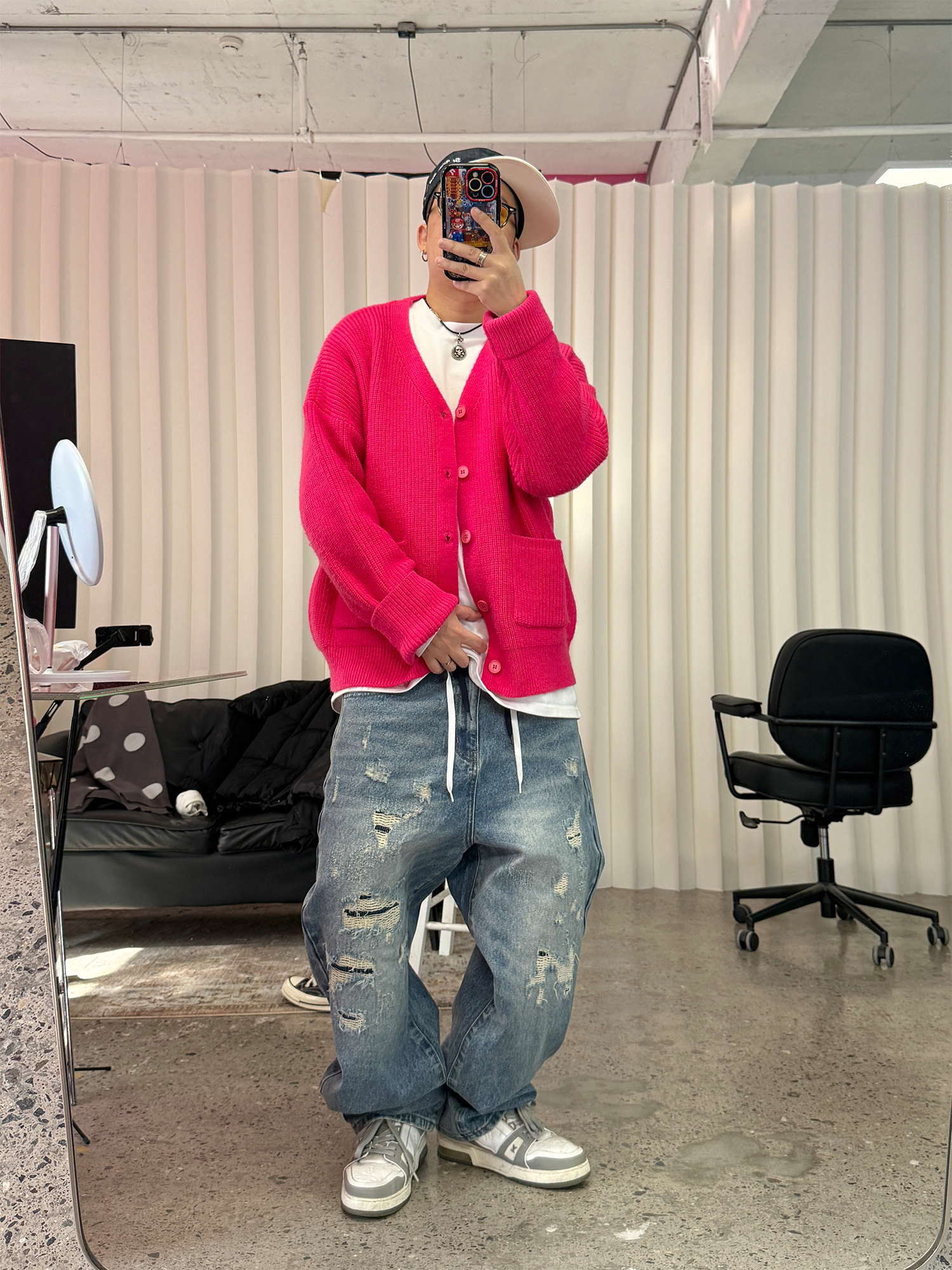 ME DA IGUAL Washed Distressed Tapered Jeans