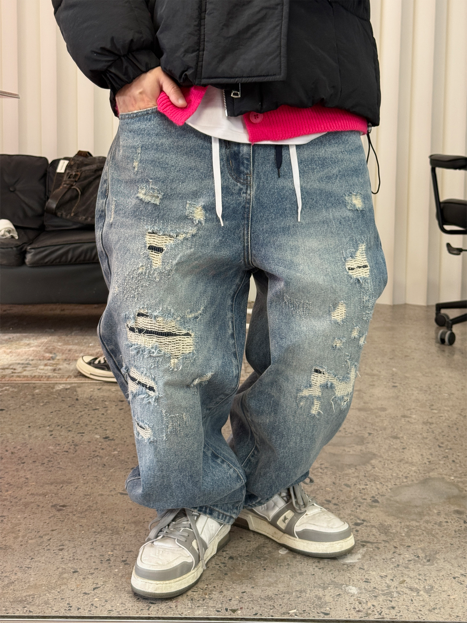 ME DA IGUAL Washed Distressed Tapered Jeans