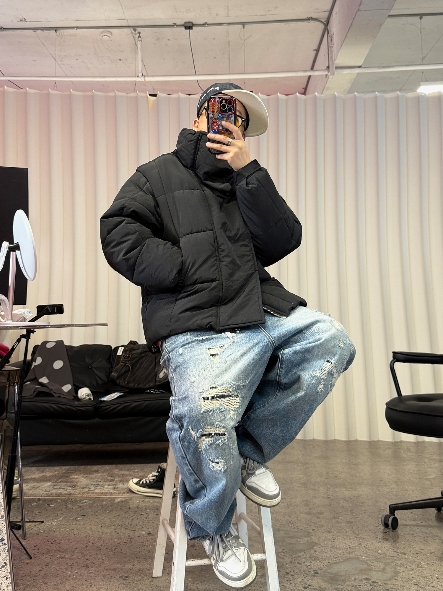 ME DA IGUAL Washed Distressed Tapered Jeans