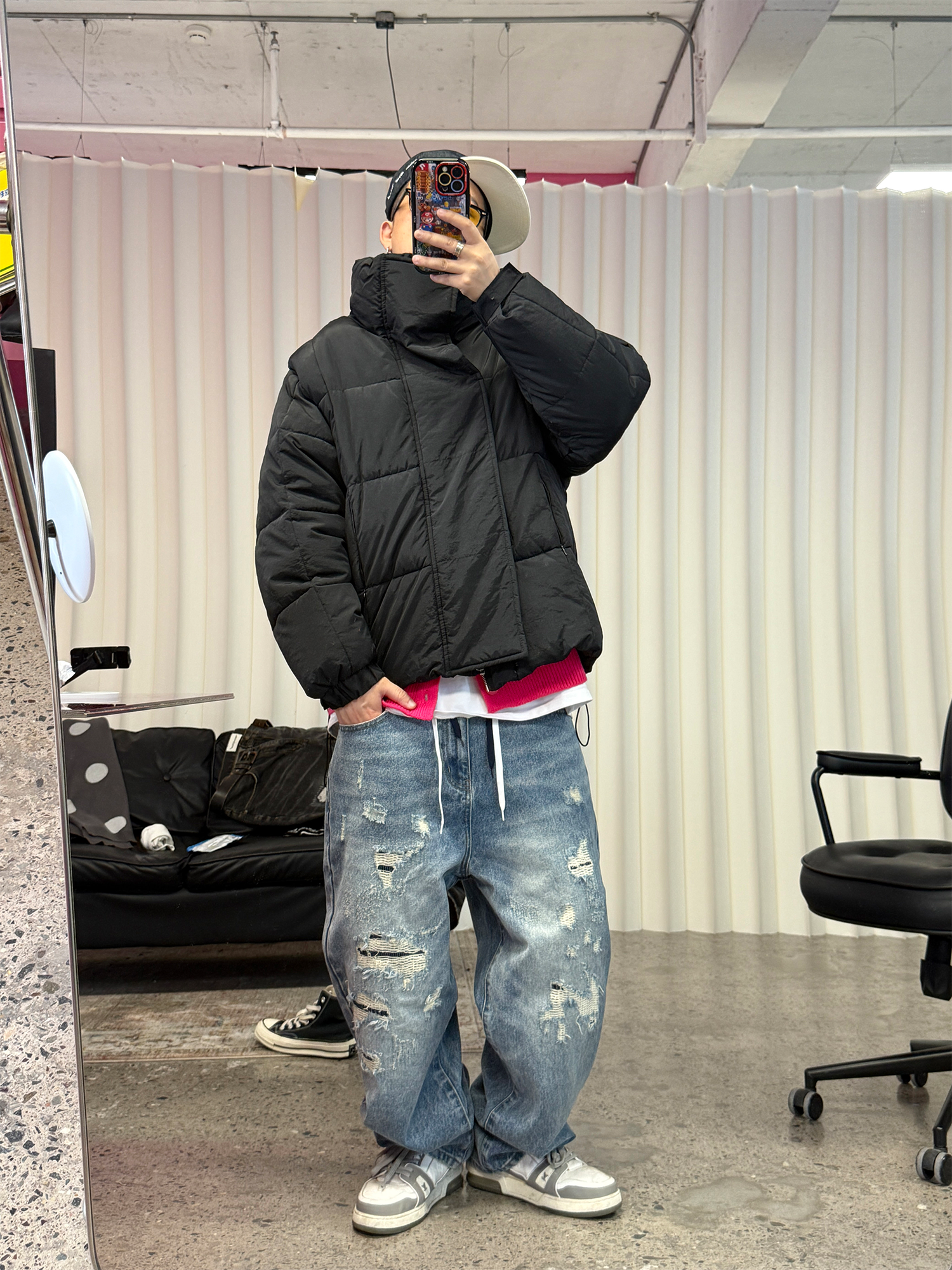 ME DA IGUAL Washed Distressed Tapered Jeans