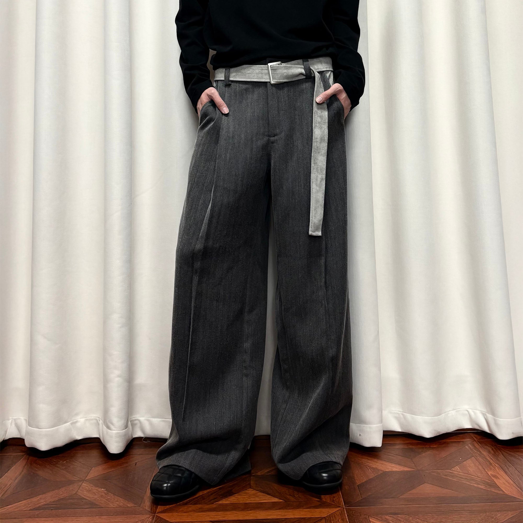KREATE Suede Belt Striped Pleat Trousers